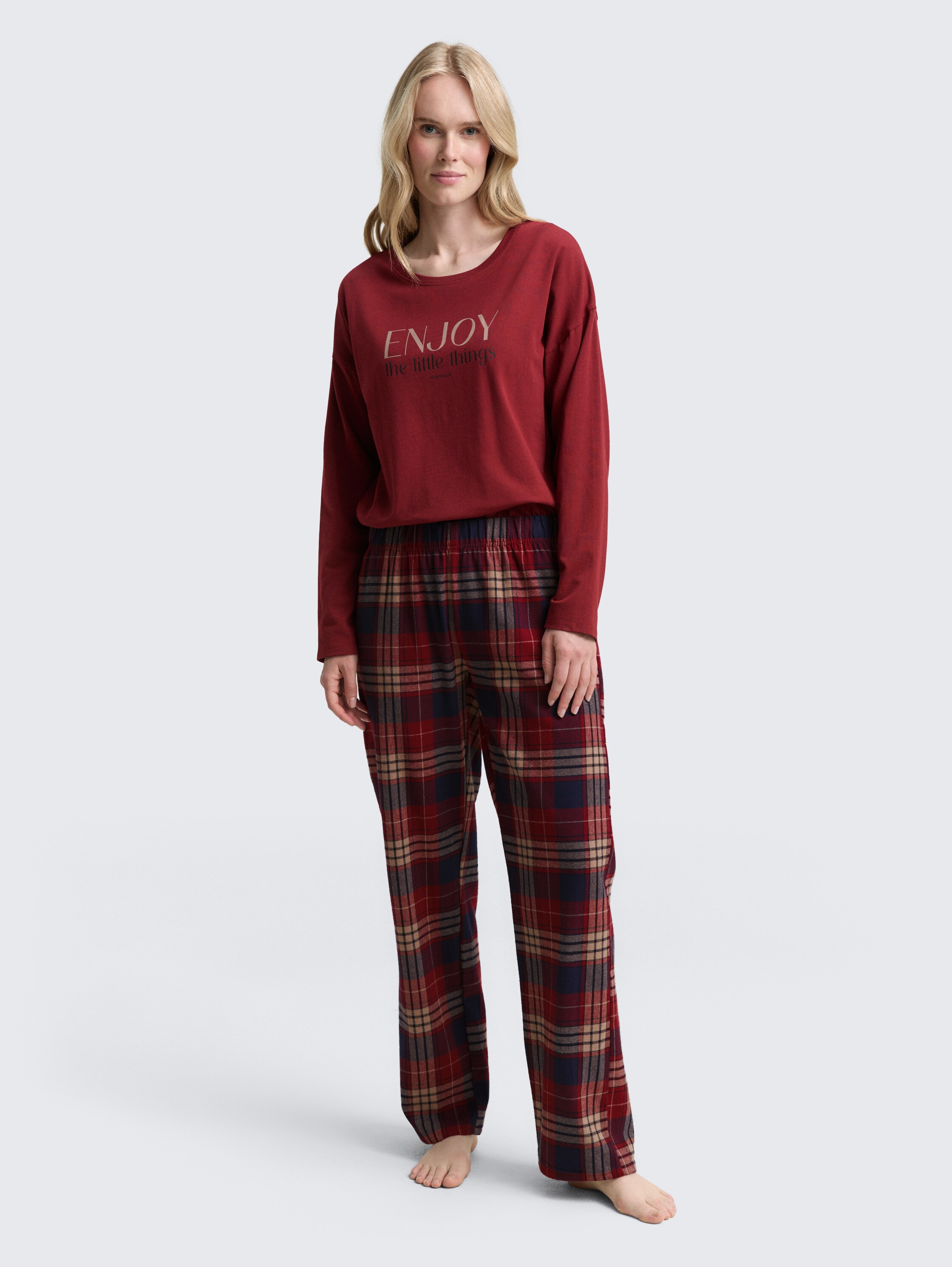 Pyjamaset met ruitjespatroon - red-medium-check - zijaanzicht model