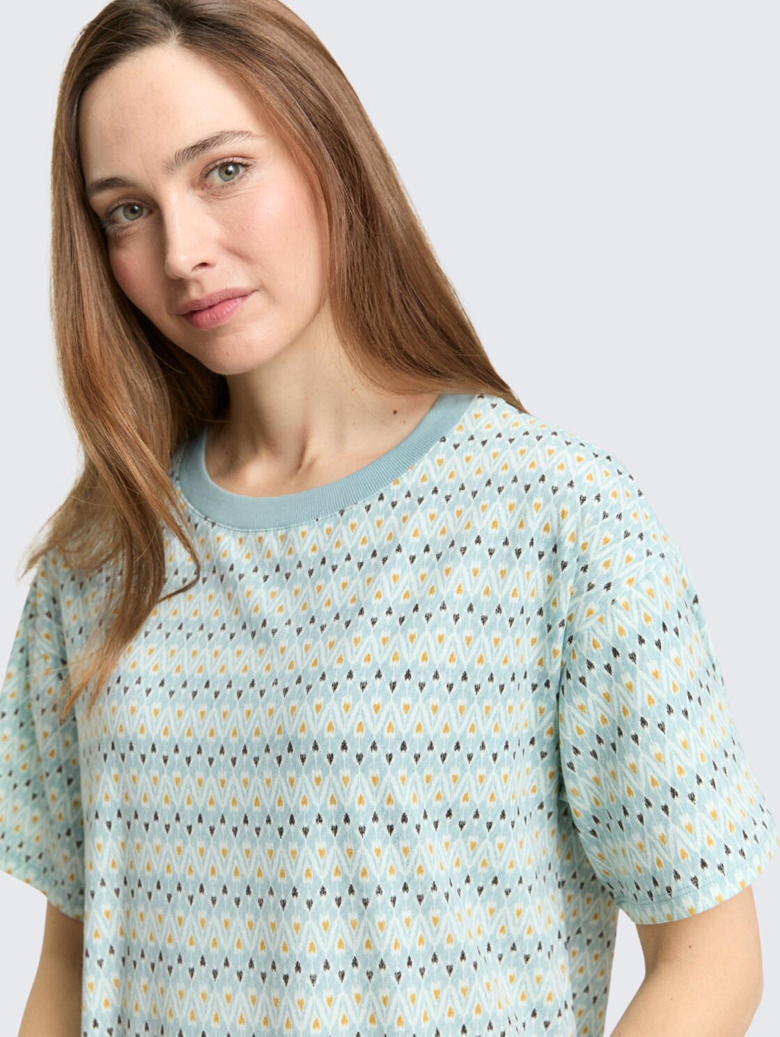 Nachthemd mit Muster - blue-medium-allover - Detail-Model-Ansicht