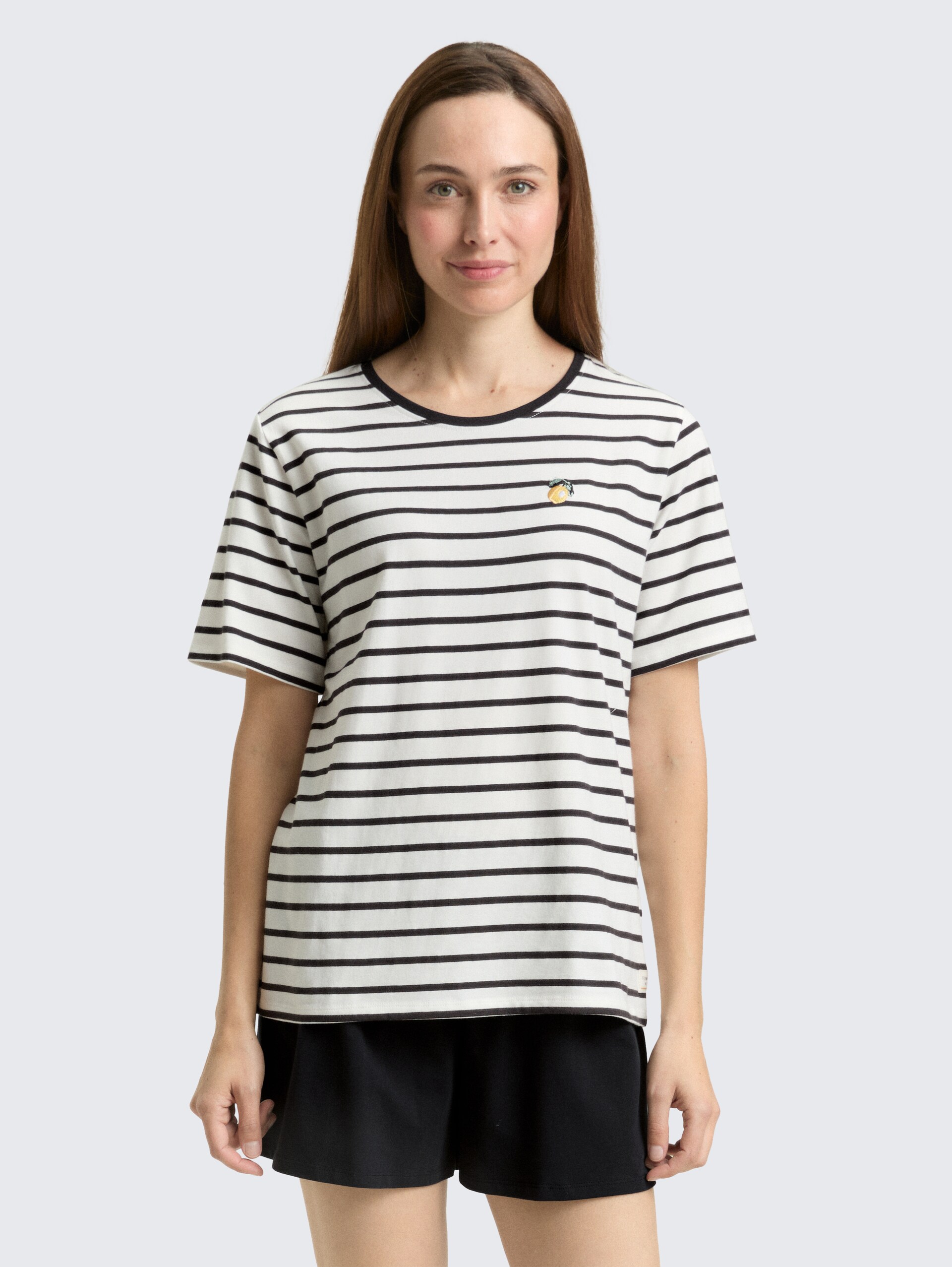 Ensemble pyjama à rayures - black-medium-striped - Vue de face du modèle