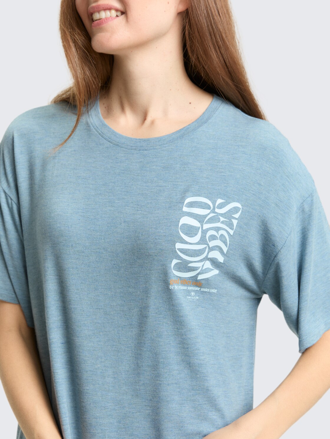 Nachthemd in Melange-Optik - blue-medium-melange - Detail-Model-Ansicht