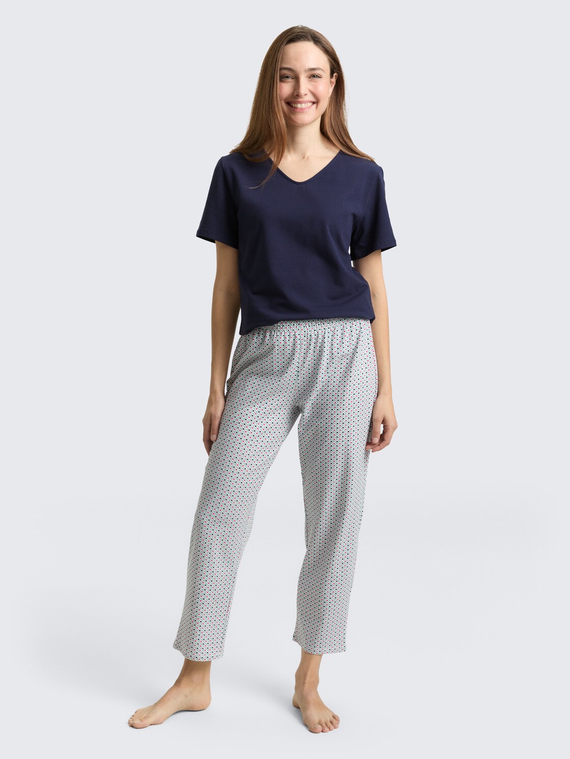 Pyjama-Set - blue-dark-allover - seitliche Model-Ansicht