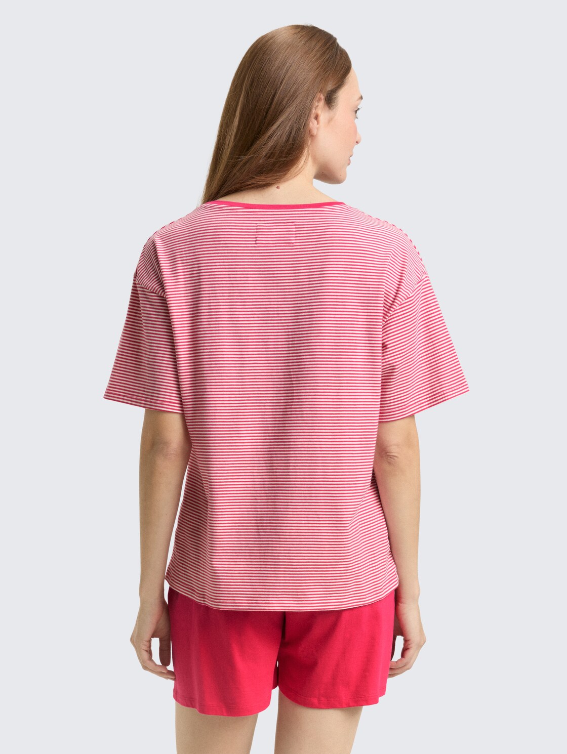 Pyjama set met strepenpatroon - red-medium-horizontal stripe - Model-achteraanzicht