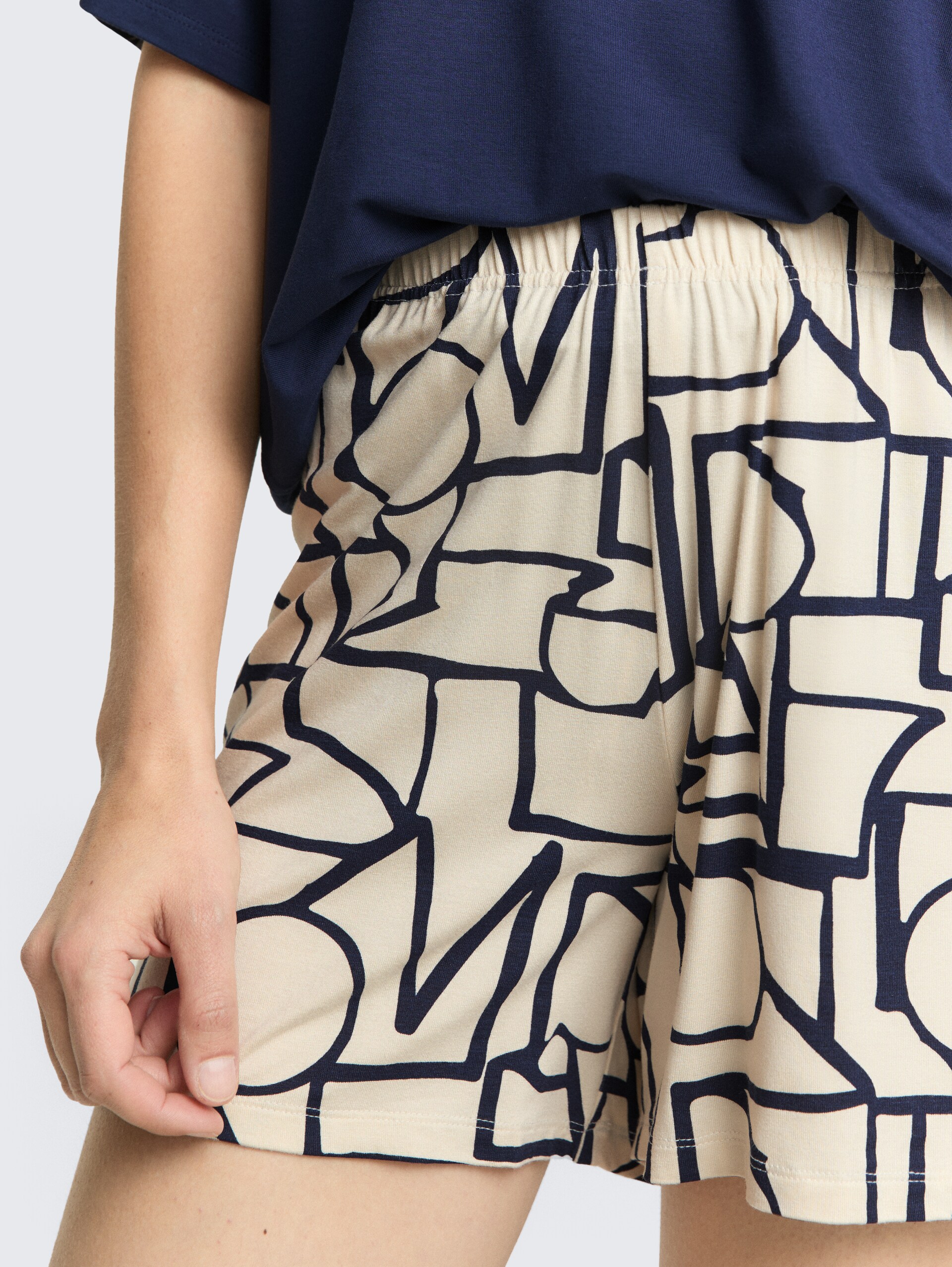 Pyjama set met motief - blue-dark-allover - Detailaanzicht model