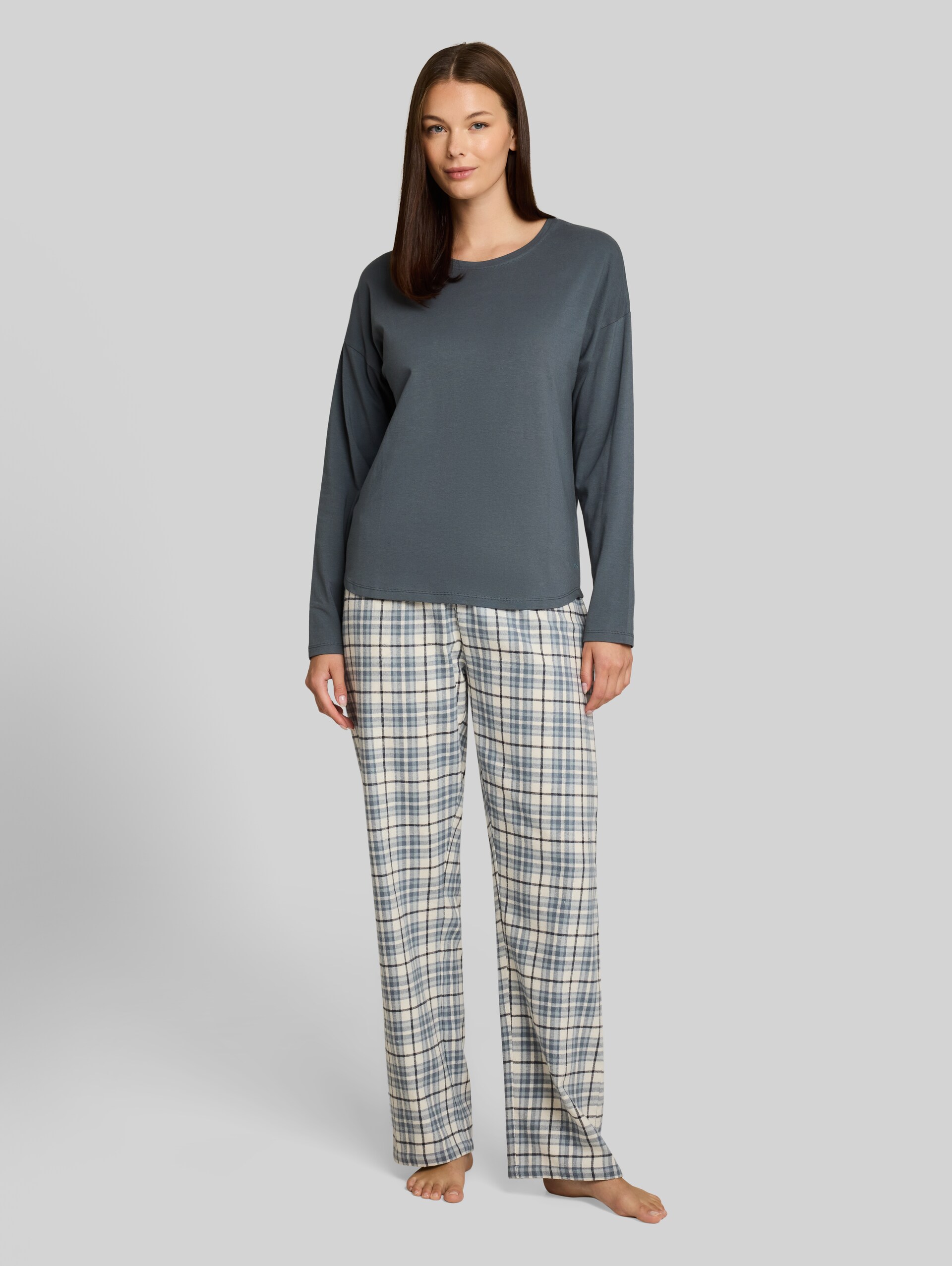 Ensemble pyjama à carreaux - green-medium-check - Vue de face du modèle