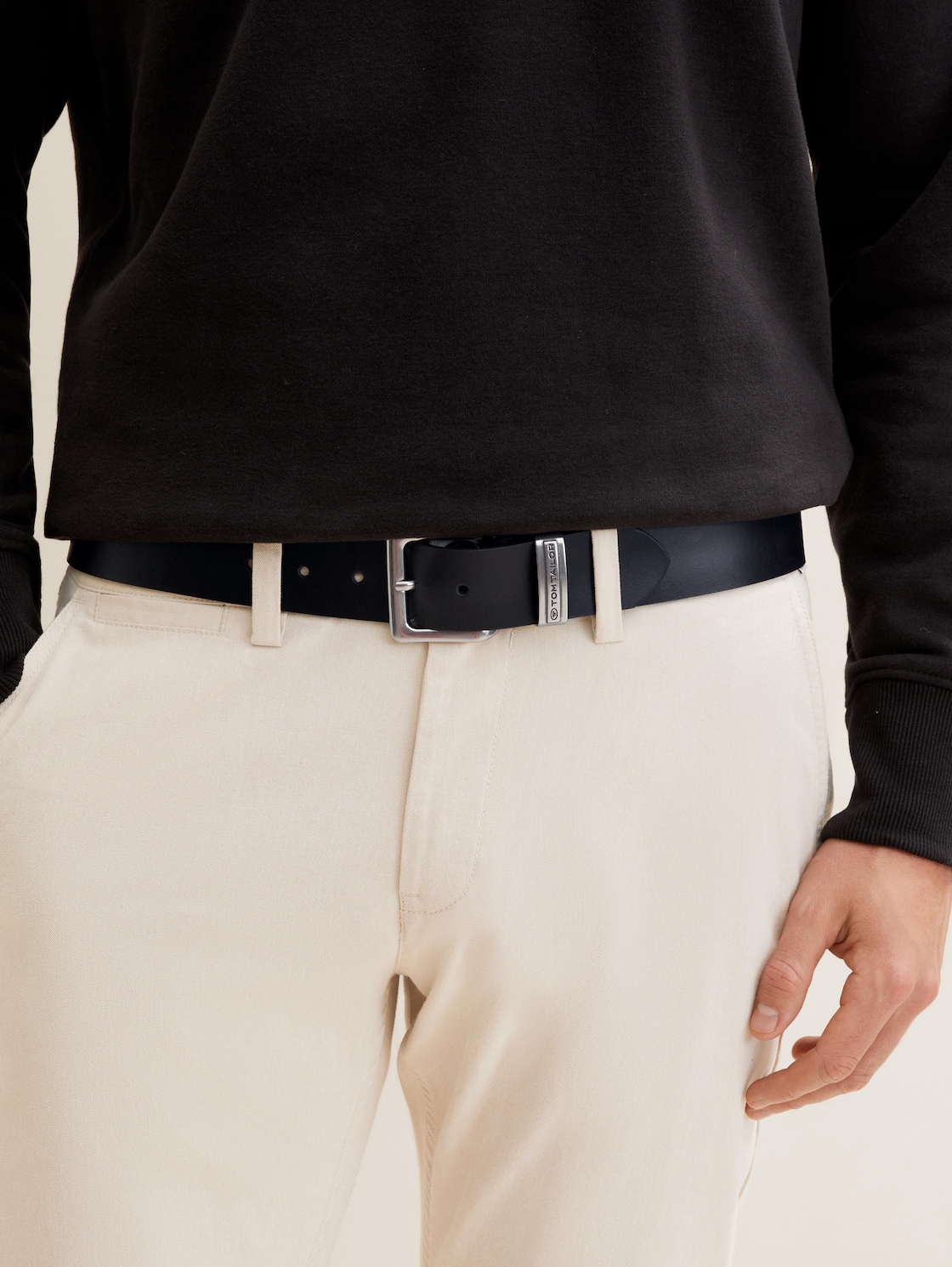 TTHARRY Ledergürtel mit eckiger Dornschließe - black uni