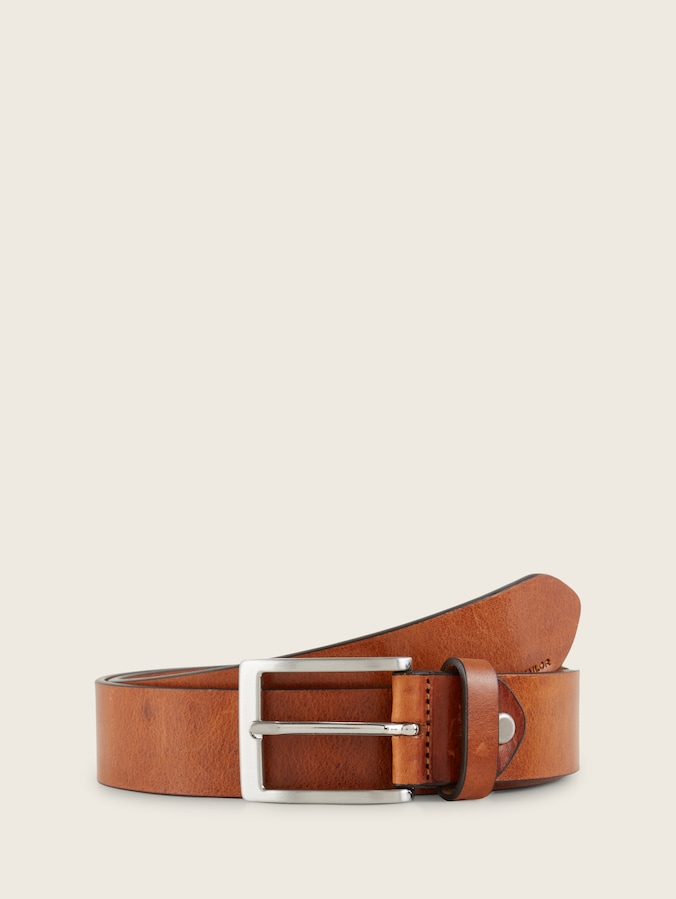 TTJADEN Ledergürtel mit eckiger Dornschließe von Men, light brown uni