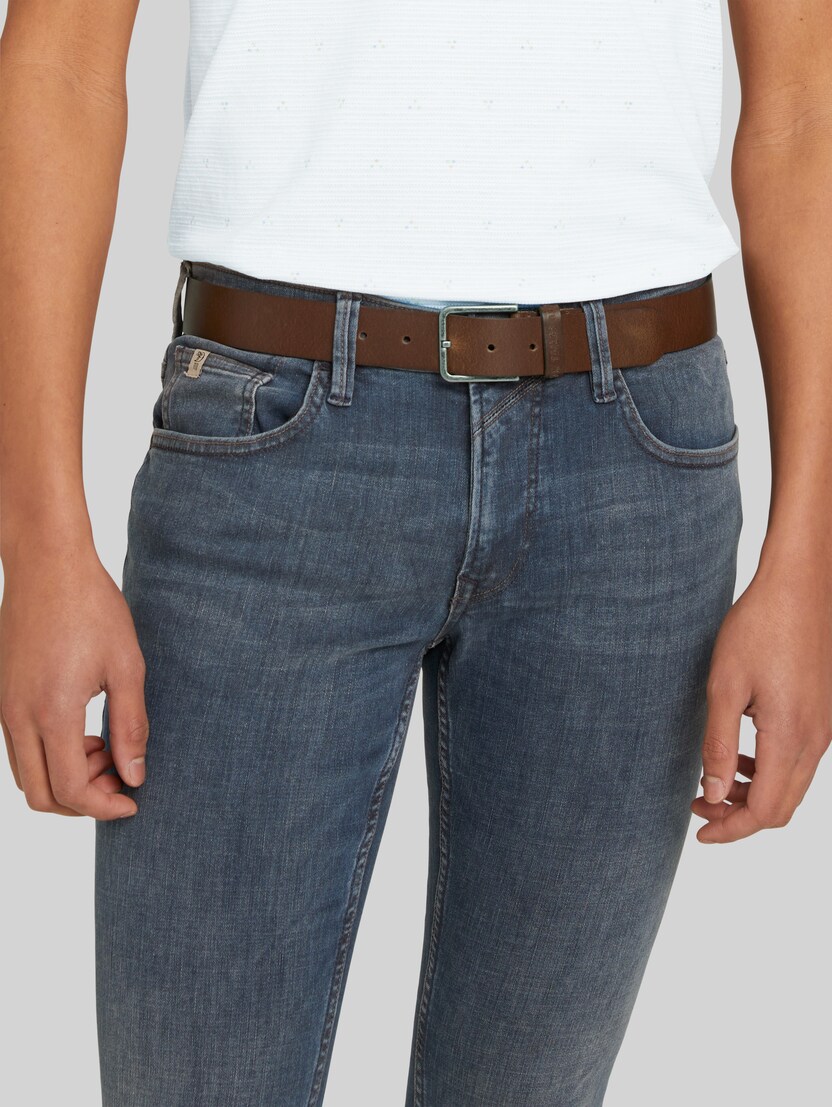 TTDUSTIN Ledergürtel mit rechteckiger Dornschließe von Denim Male, light brown uni