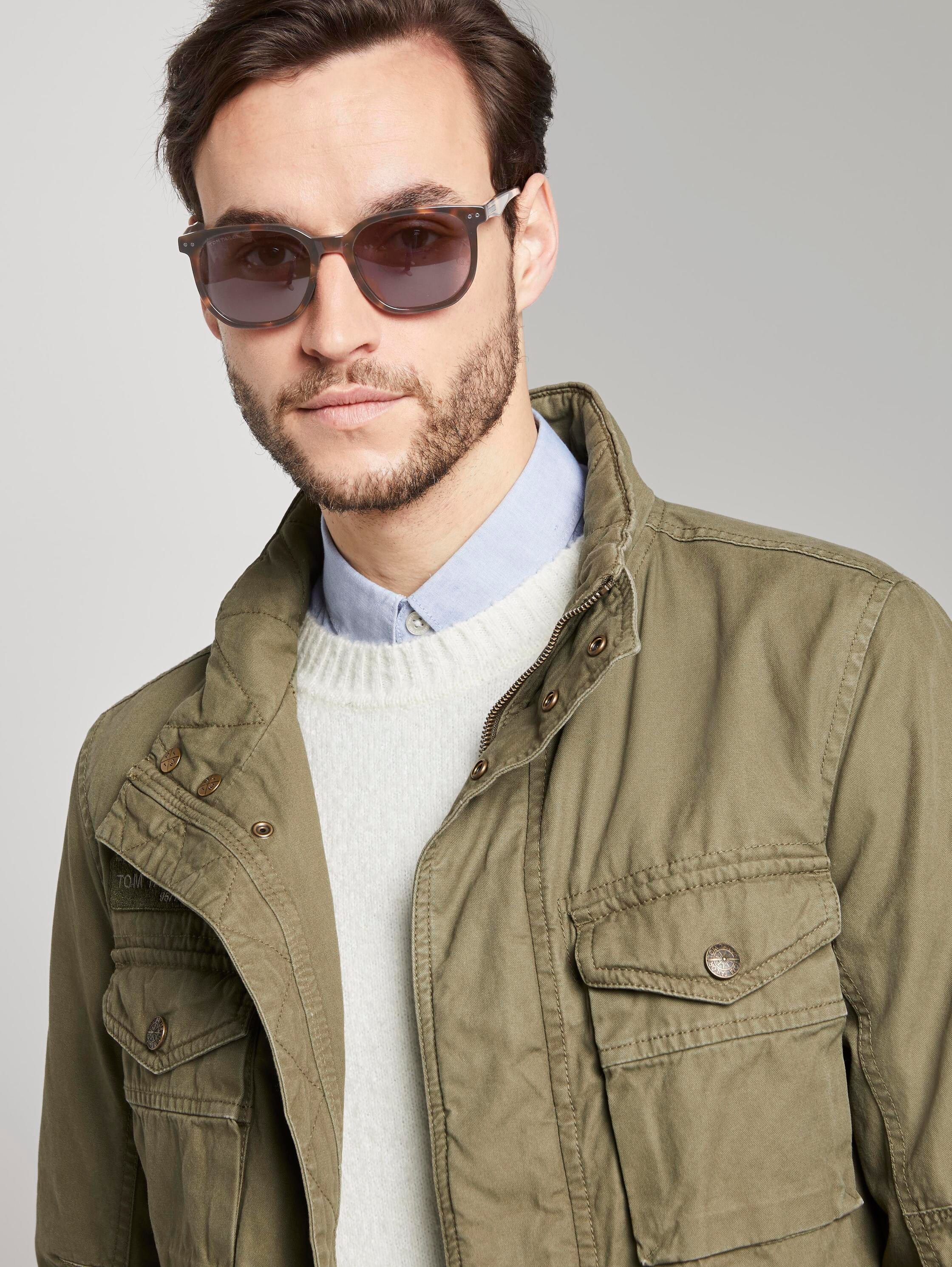 Mirrored wayfarer sunglasses - havanna black - Neckline side model view