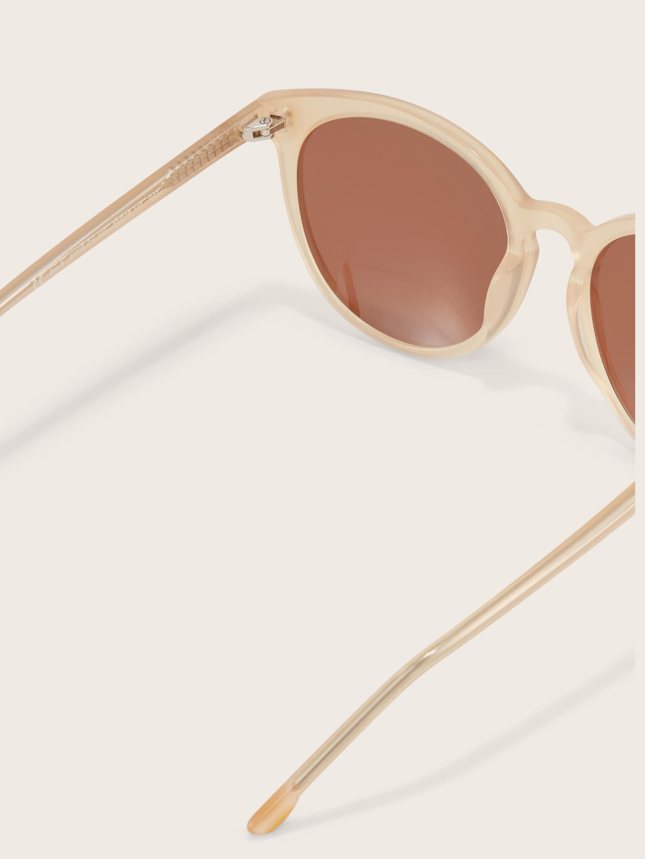 Retro-Sonnenbrille - creme - Produkt-Detail-Ansicht