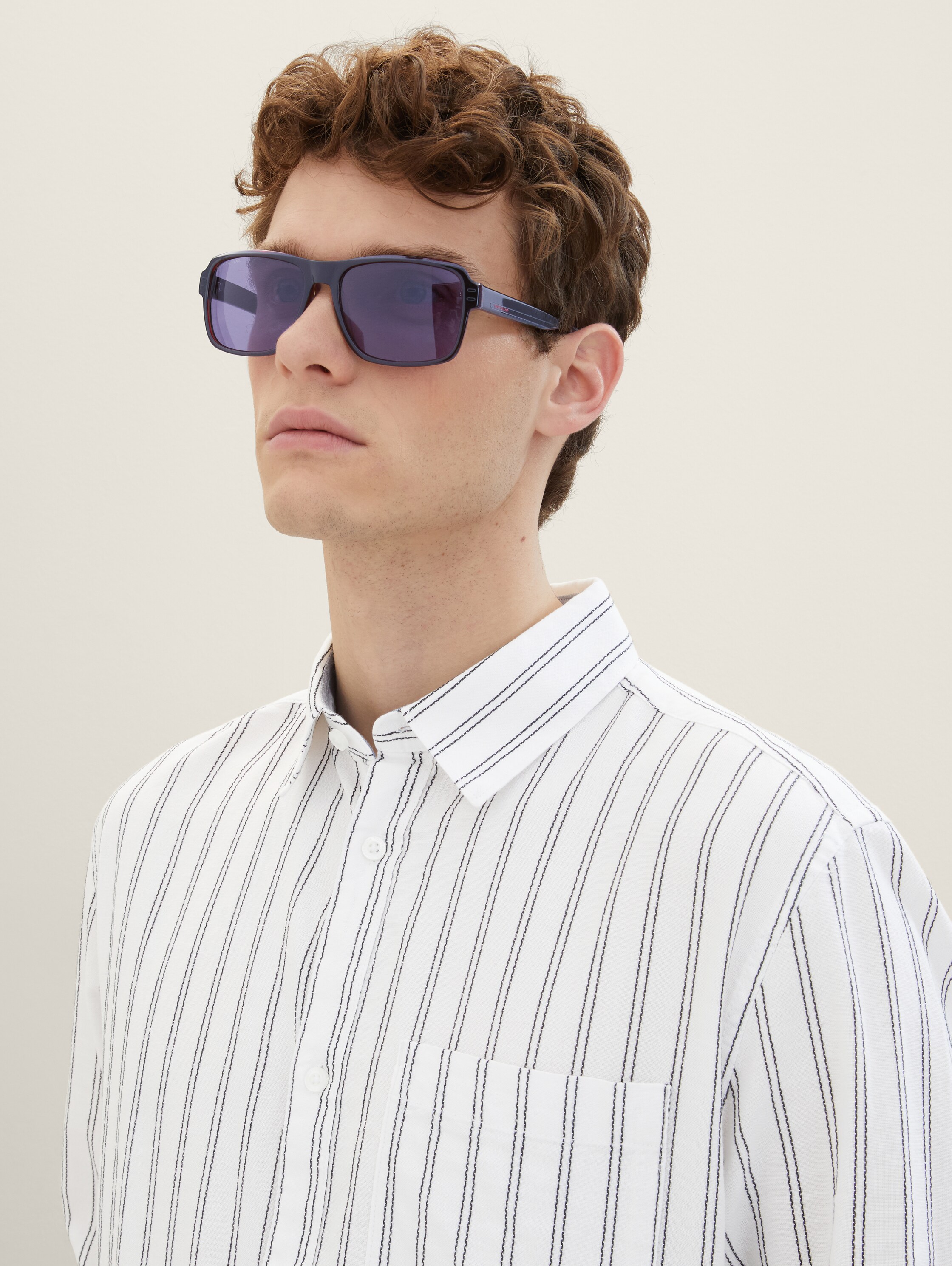 Sonnenbrille mit abgerundeten Ecken - 1