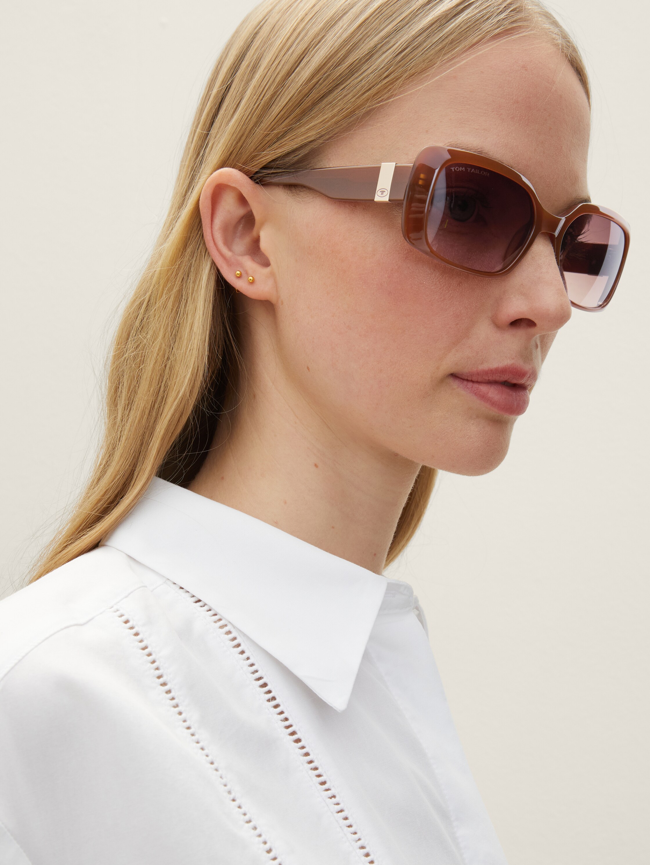 Caree-Sonnenbrille mit eckigen Gläsern - 1