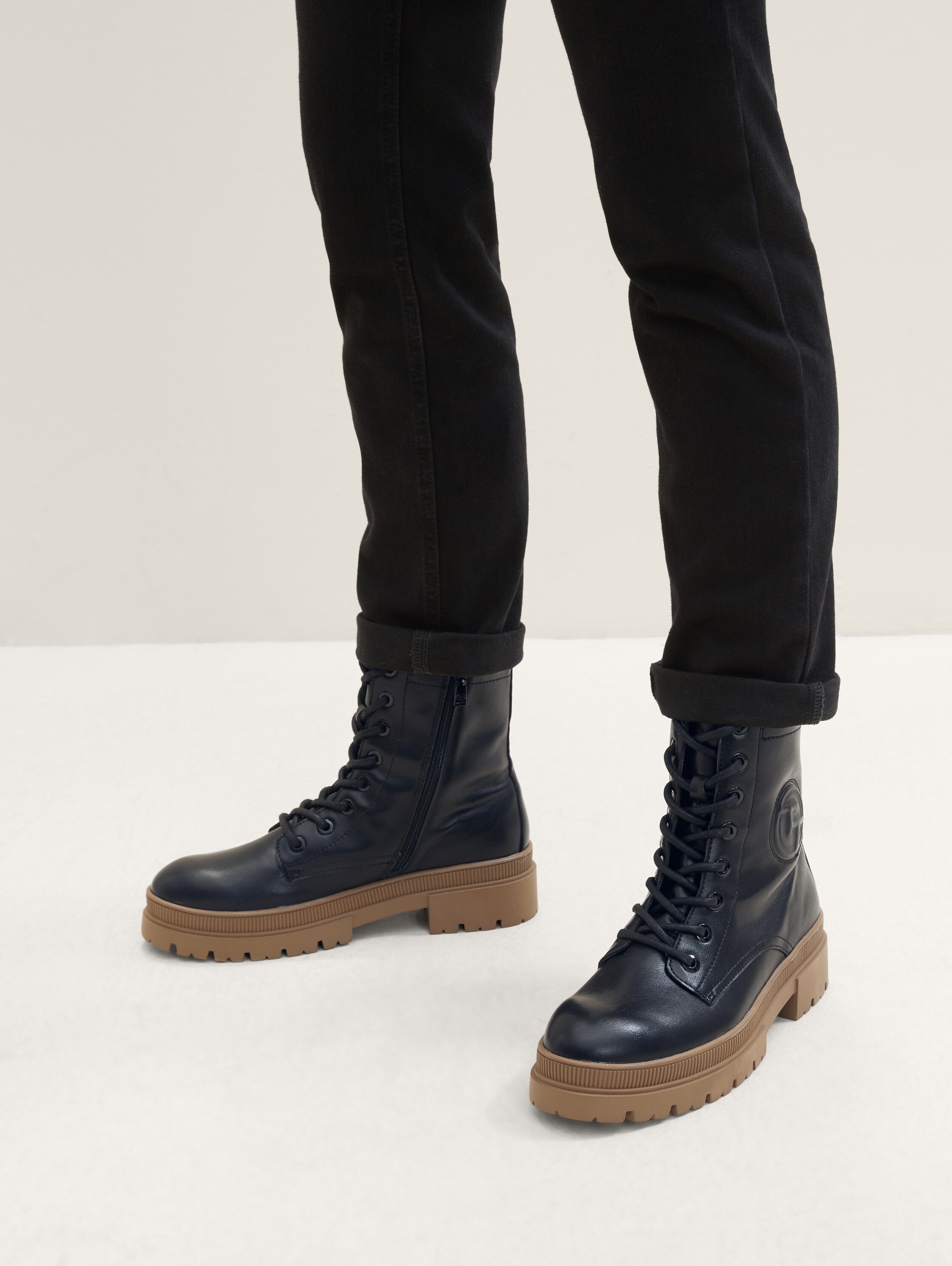 Stiefel mit Blockabsatz - 2