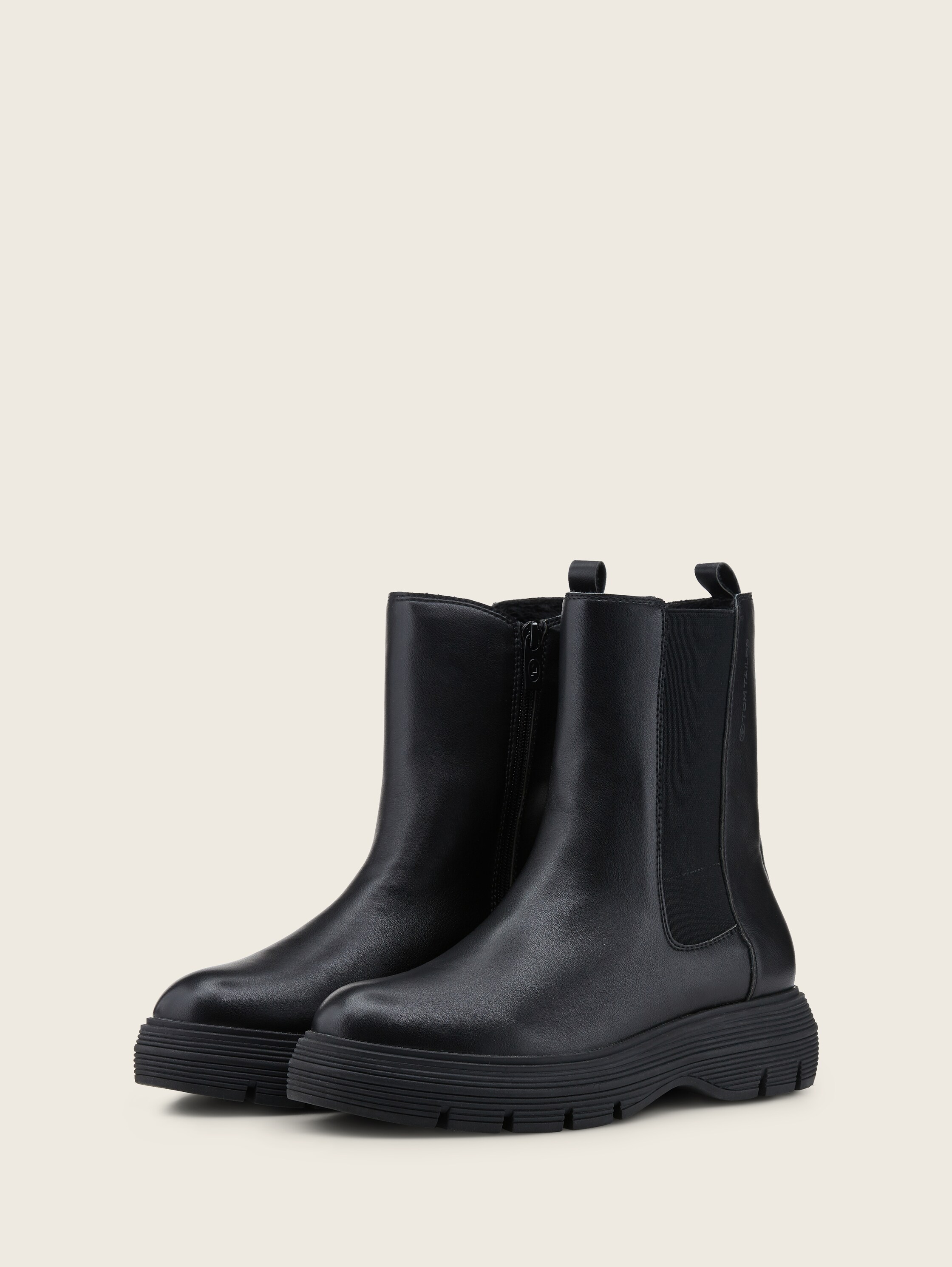 Stiefeletten mit Plateau-Absatz - 2