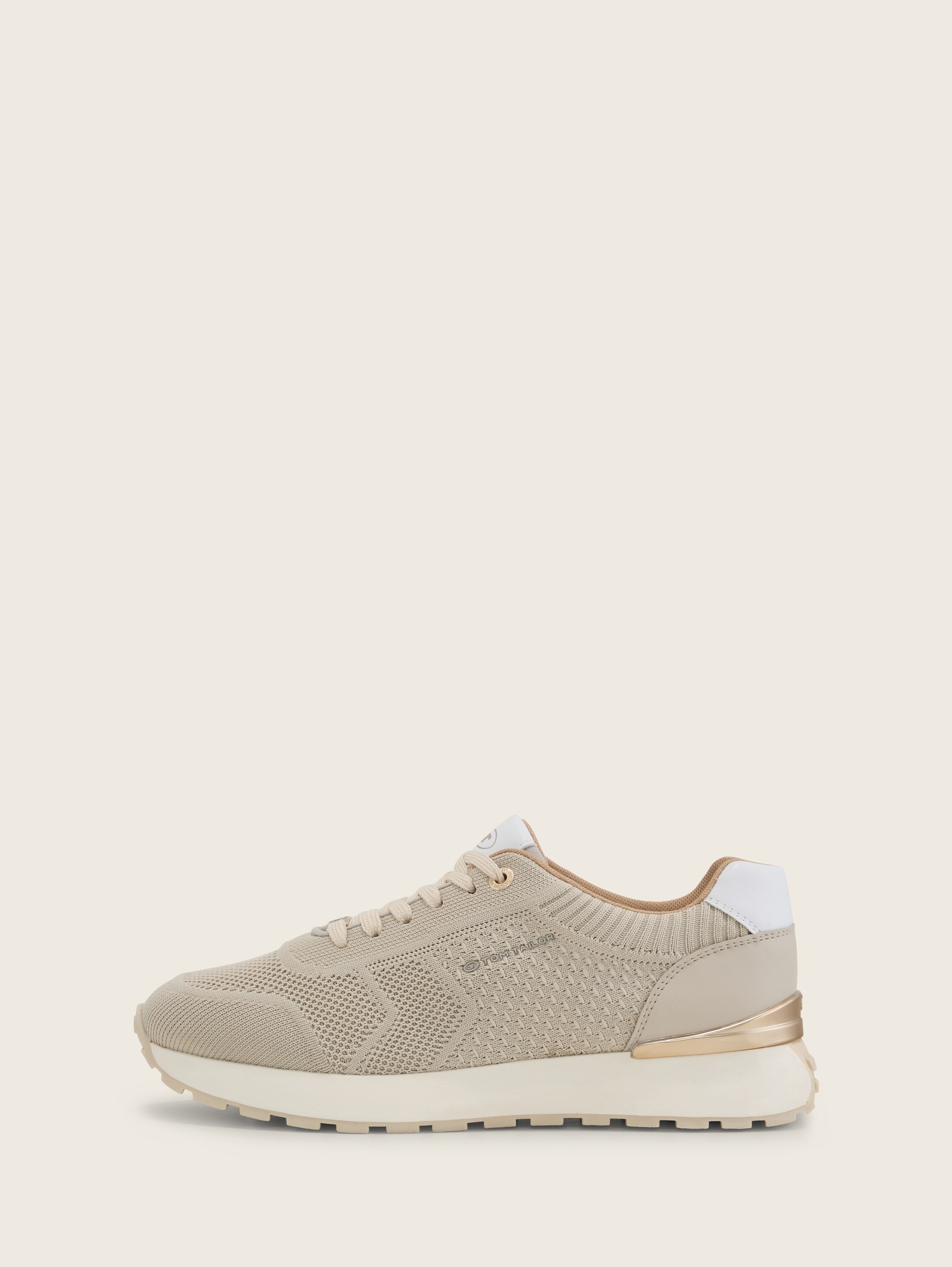 Basic Sneaker - 4