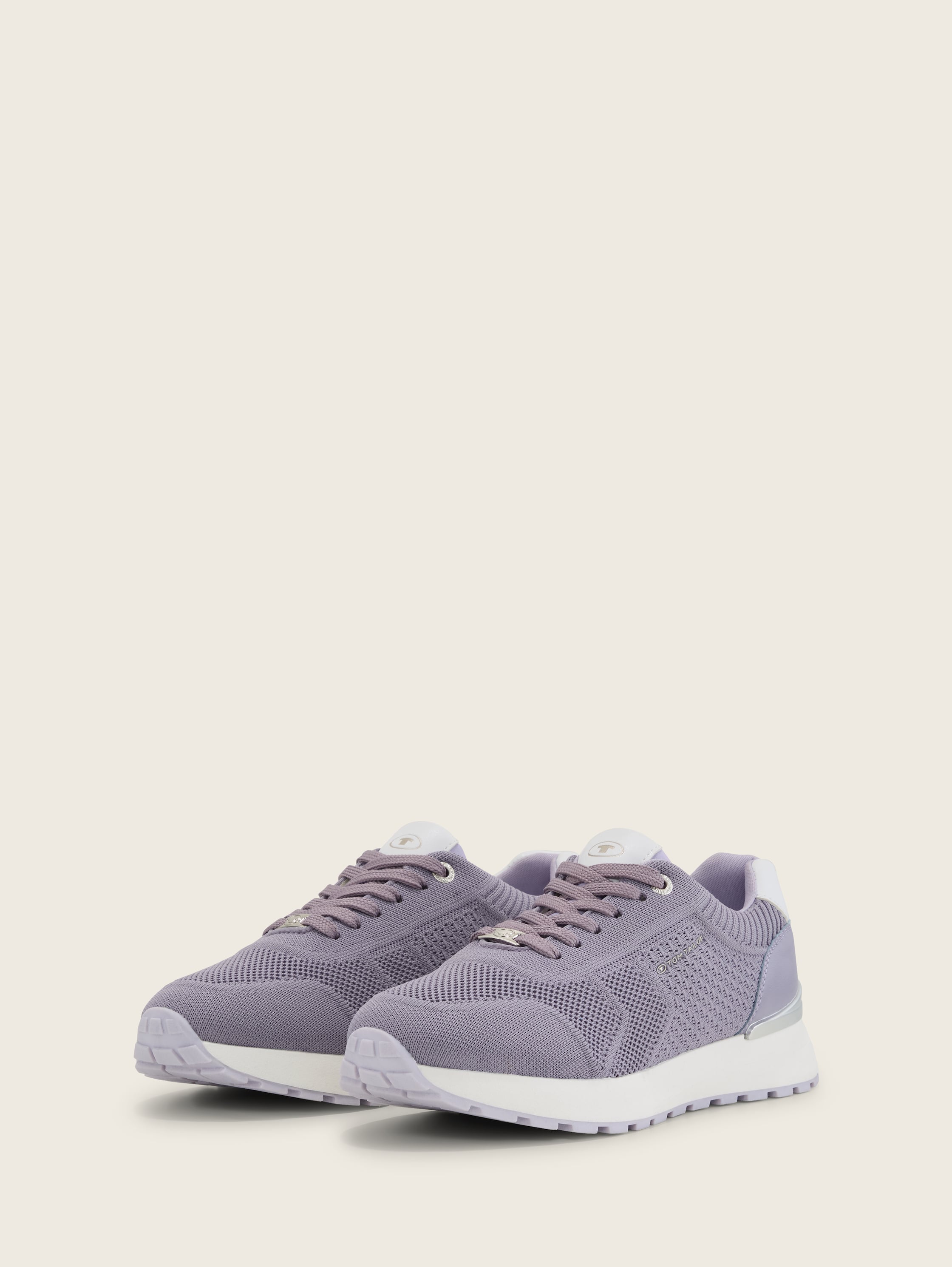 Basic Sneaker - flieder - seitliche Produkt-Ansicht