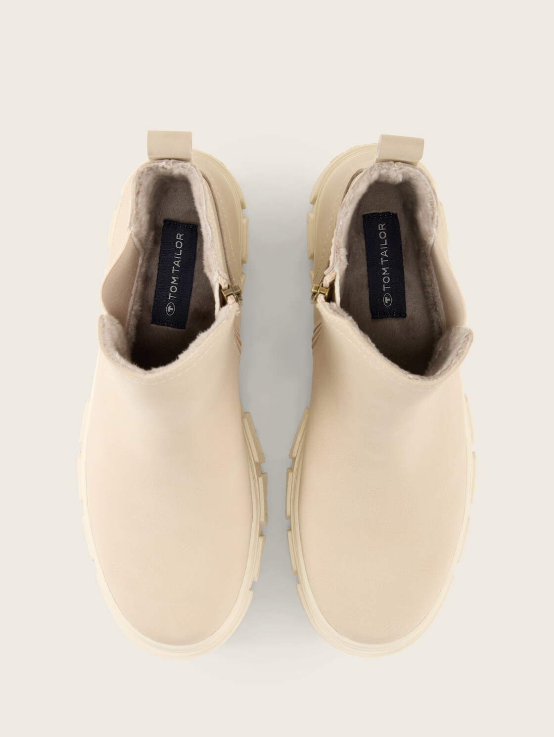 Gefütterte Stiefeletten mit Gummieinsatz - cream - Produkt-Ansicht von oben 