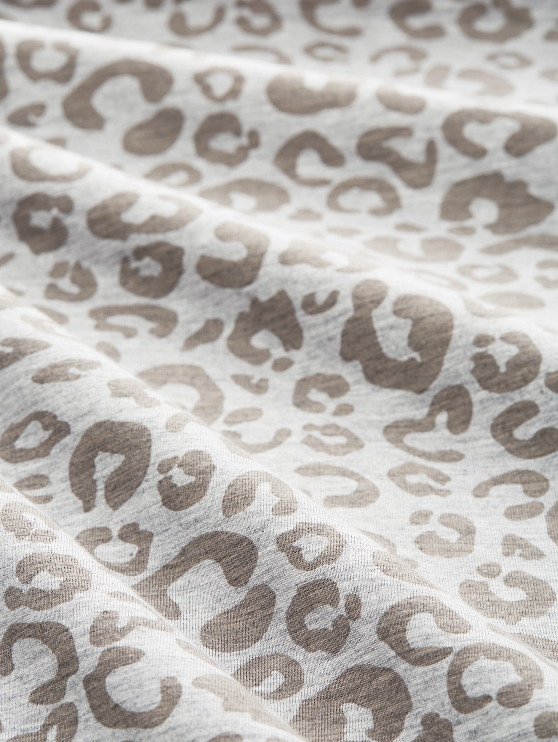 Pyjama-Shorts mit Leo-Print - grey-medium-allover - Material-Ansicht