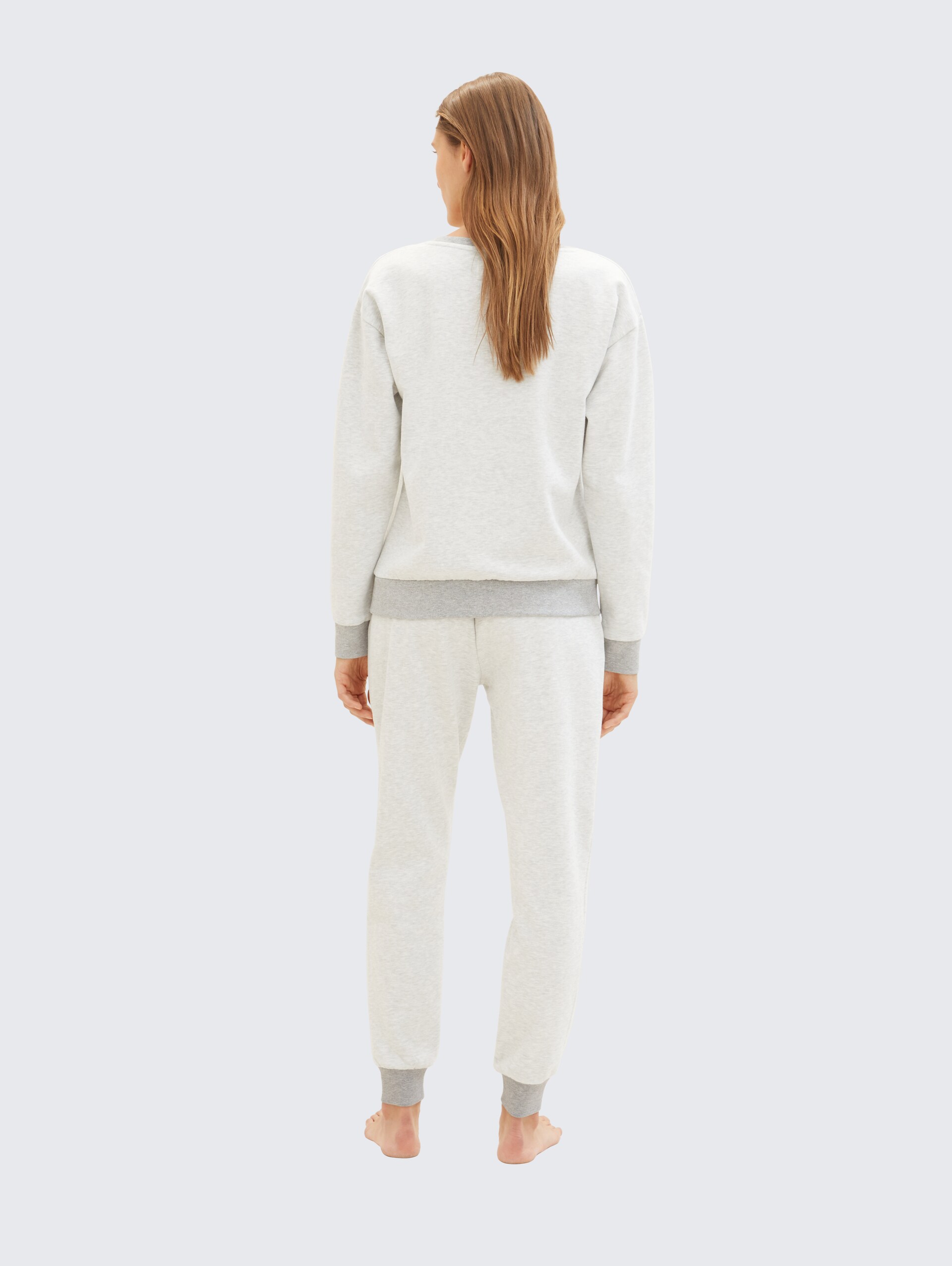 Loungewear Sweat-Hose in Melange Optik - weiß-mittel-melange - Model-Rückansicht