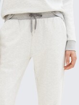 Loungewear Sweat-Hose in Melange Optik - weiß-mittel-melange - Detail-Model-Ansicht