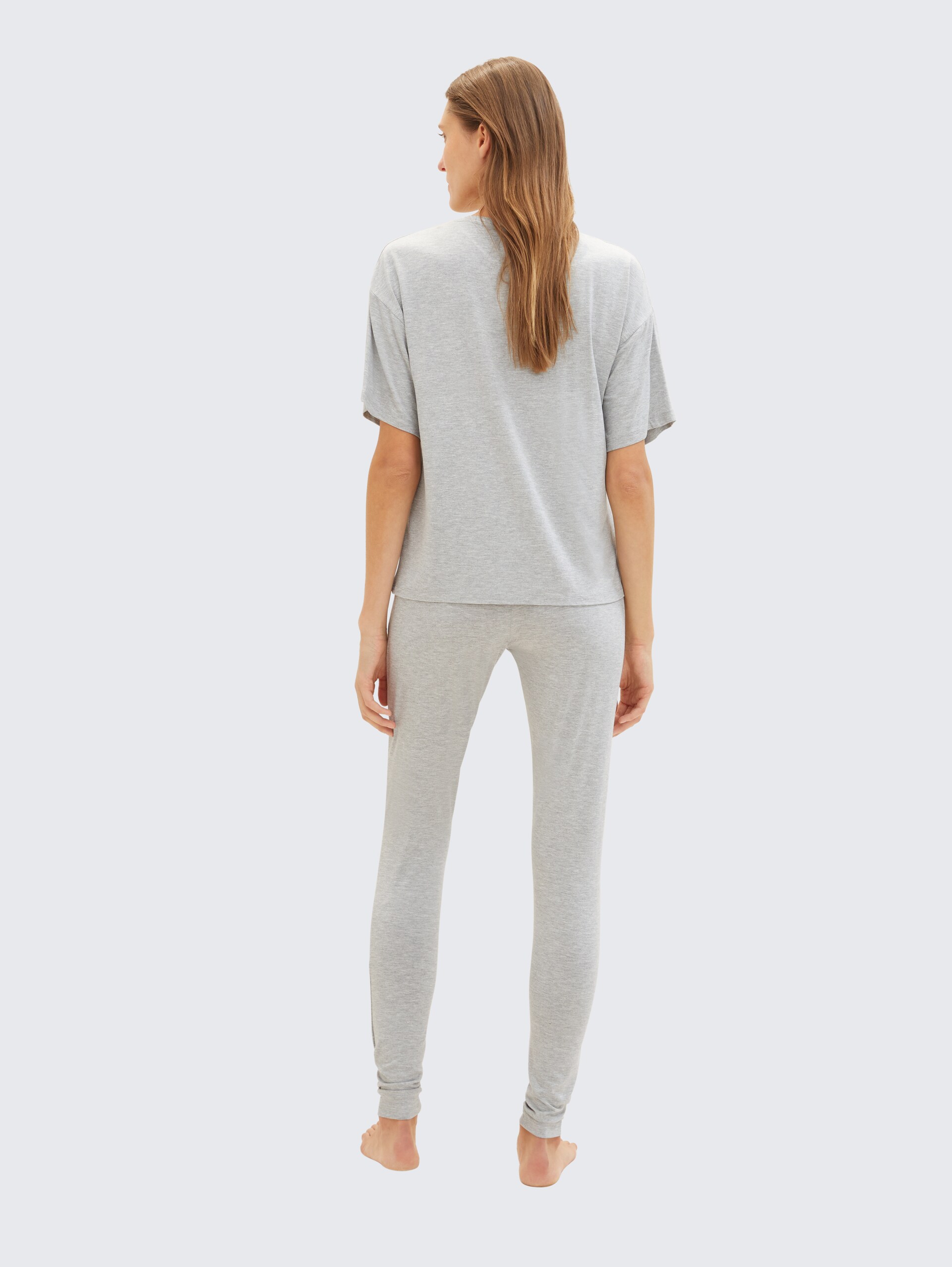 Loungewear Leggings mit Logo-Print - grey-medium-melange - Model-Rückansicht