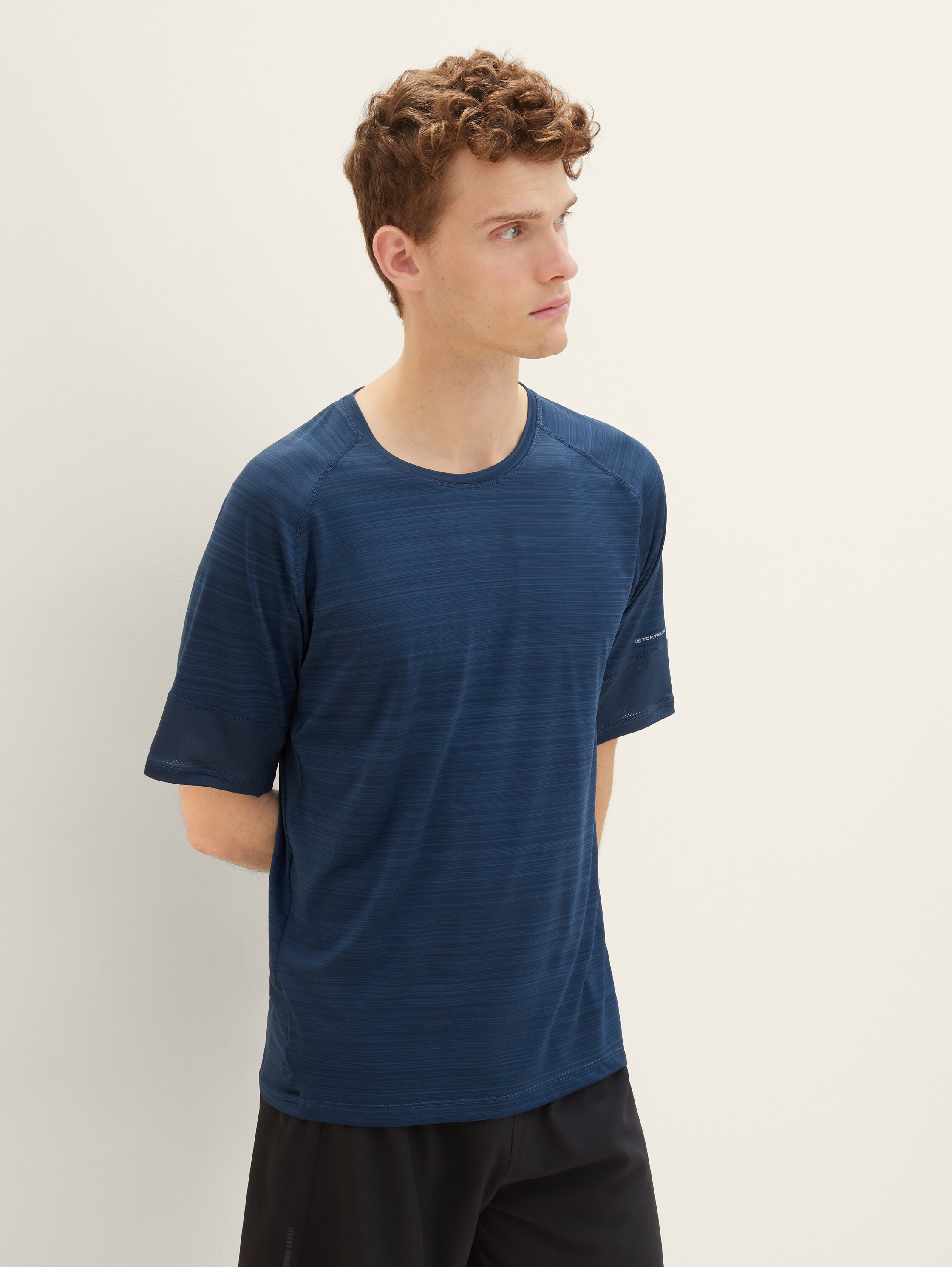 Kurzärmliges Funktionsshirt - 3
