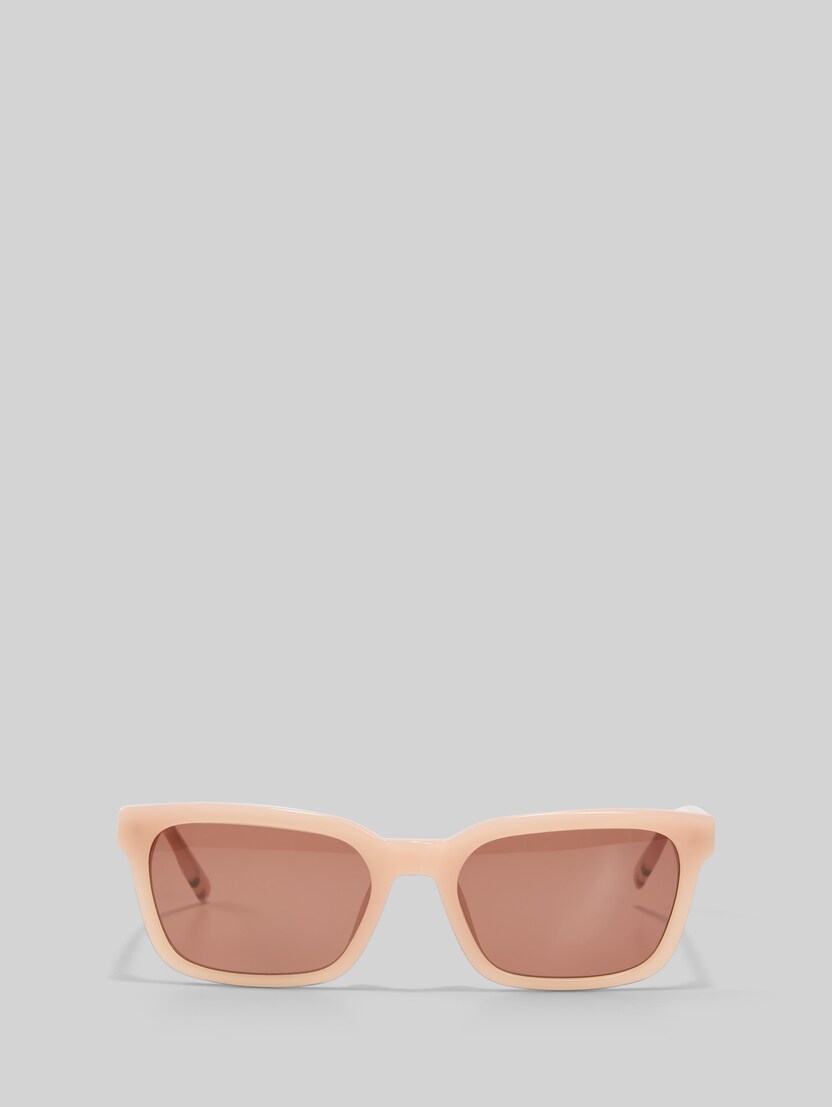Lunettes de soleil « œil de chat » à verres dégradés UV400 par Women, red / rose / violet