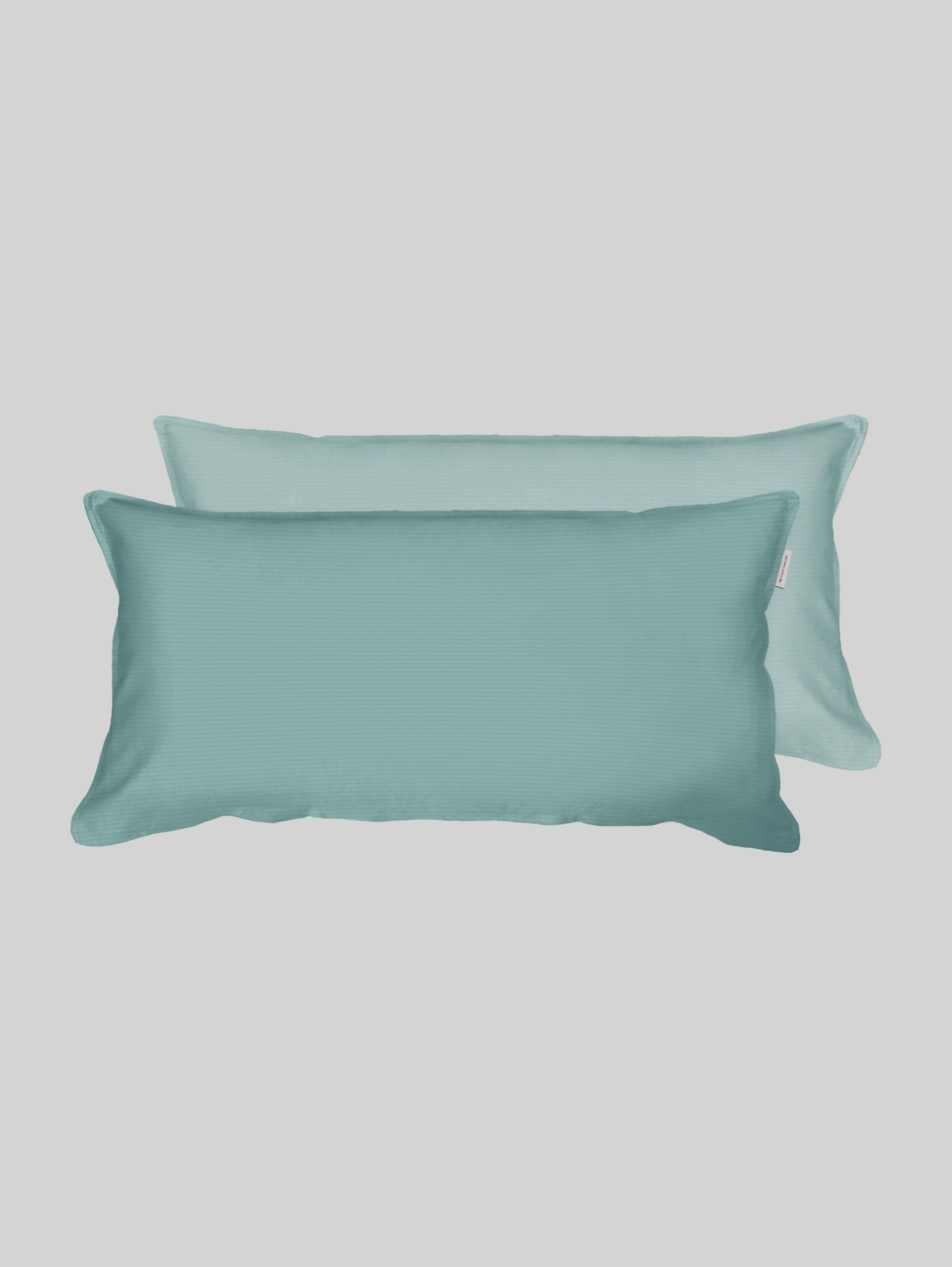 Satin-Kissenhülle, 1-teilig, 40x80 cm in grün von Tom Tailor