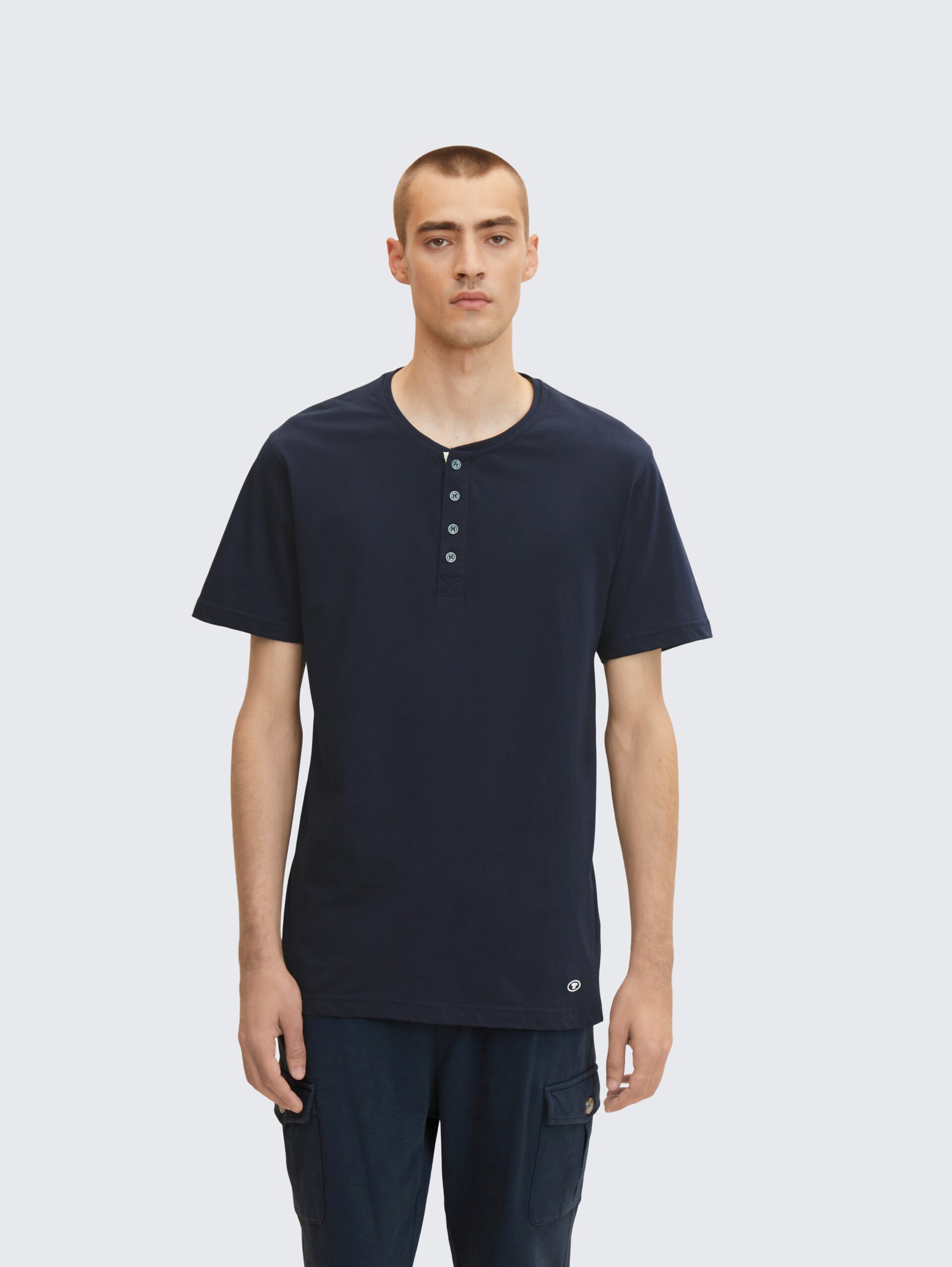 Pyjama T-Shirt aus Baumwolle - blue-dark-solid - Model-Vorderansicht