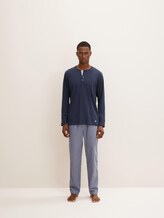 Pyjama-Hose aus Baumwolle mit Karomuster - blue-medium-check - Model-Vorderansicht