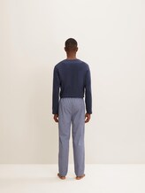 Pyjama-Hose aus Baumwolle mit Karomuster - blue-medium-check - Auschnitt Model-Rückansicht