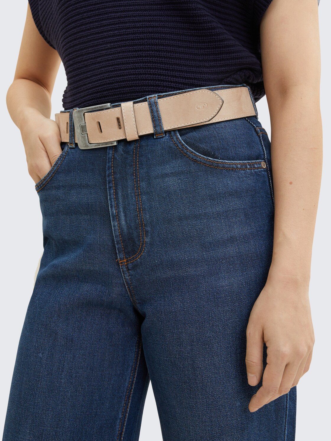 TTLUCY Velourledergürtel mit eckiger Dornschließe - taupe uni