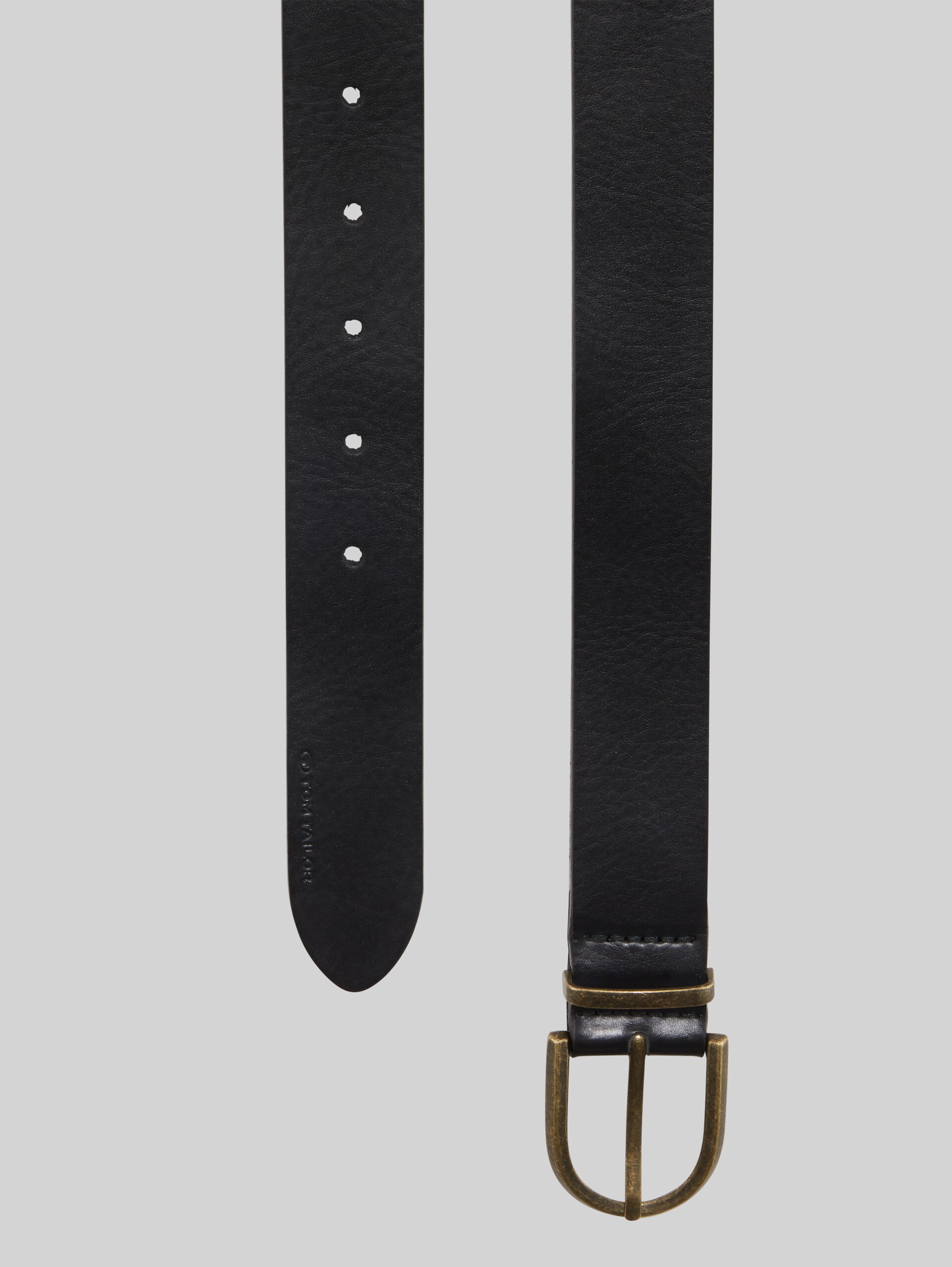 Leather belt with a rounded pin buckle - black uni - Product view from top 