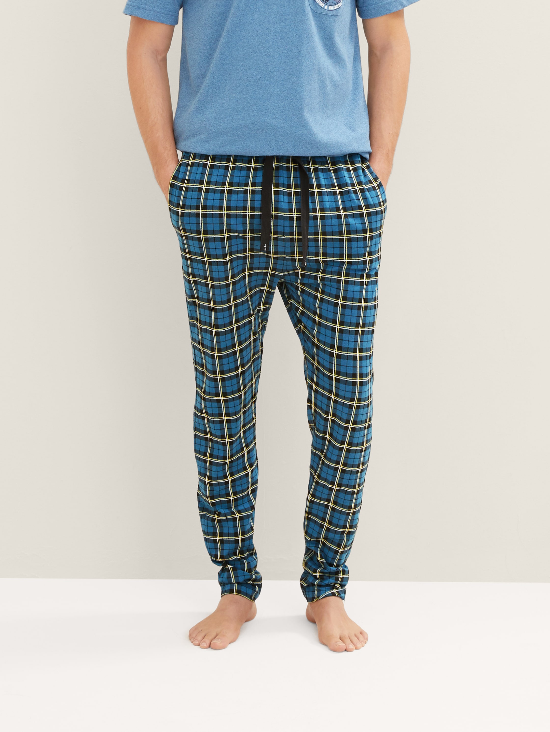 Checked pyjama trousers - blue-medium-check - Neckline model front view