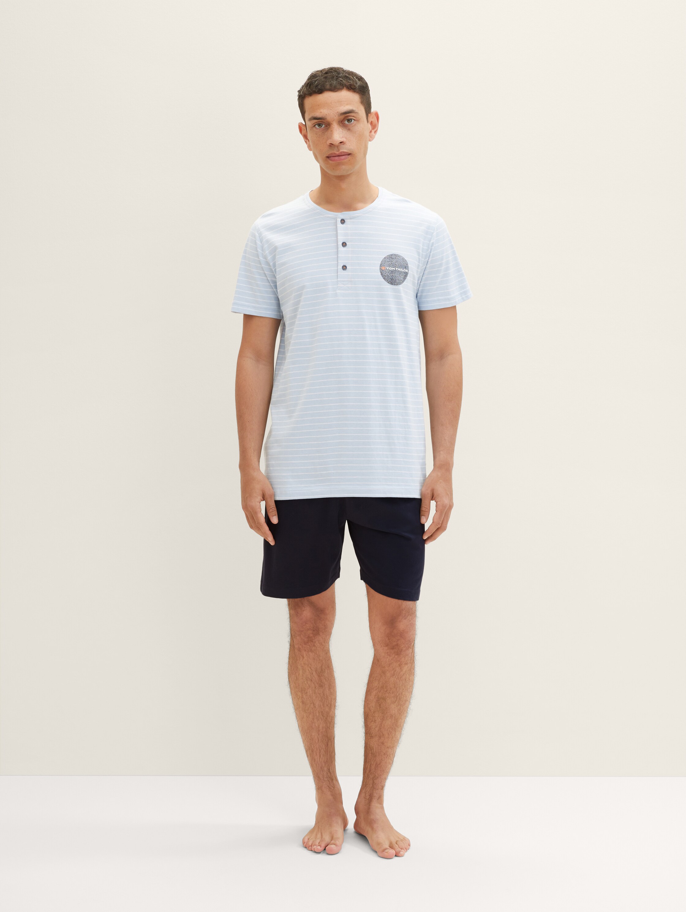 Striped short pyjamas - blue-light-stripe