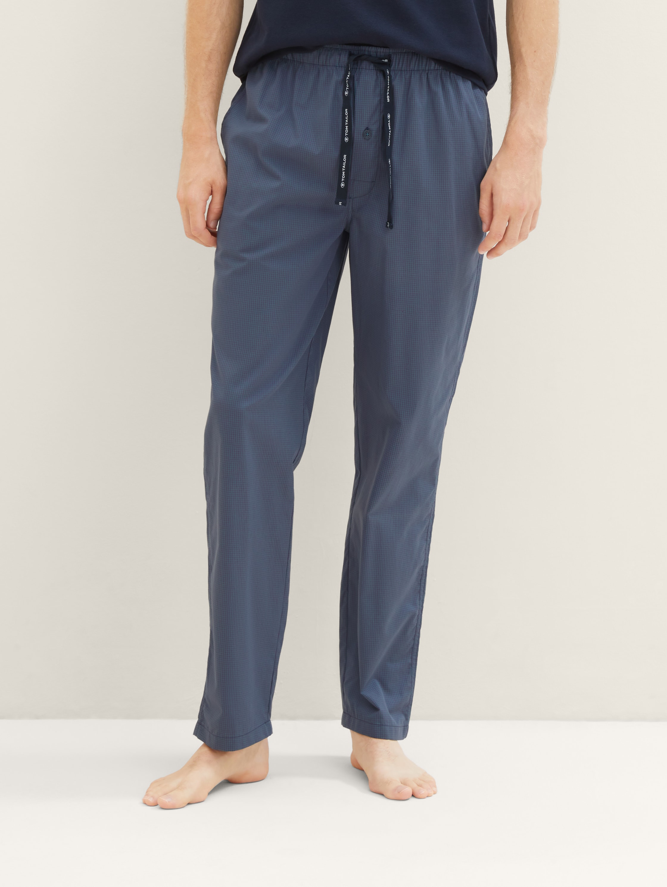 geruite pyjamabroek - purple-dark-check - Nek model vooraanzicht