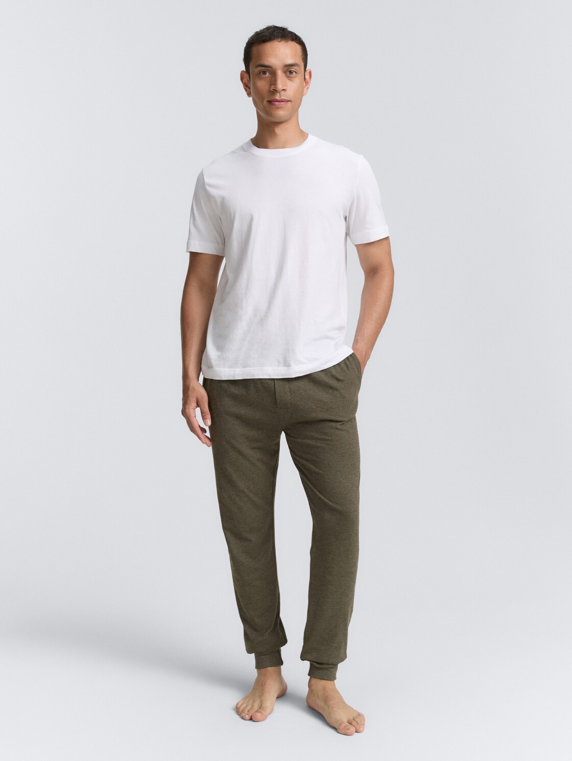 Pyjama-Hose in Melange-Optik - green-medium-melange - Model-Vorderansicht