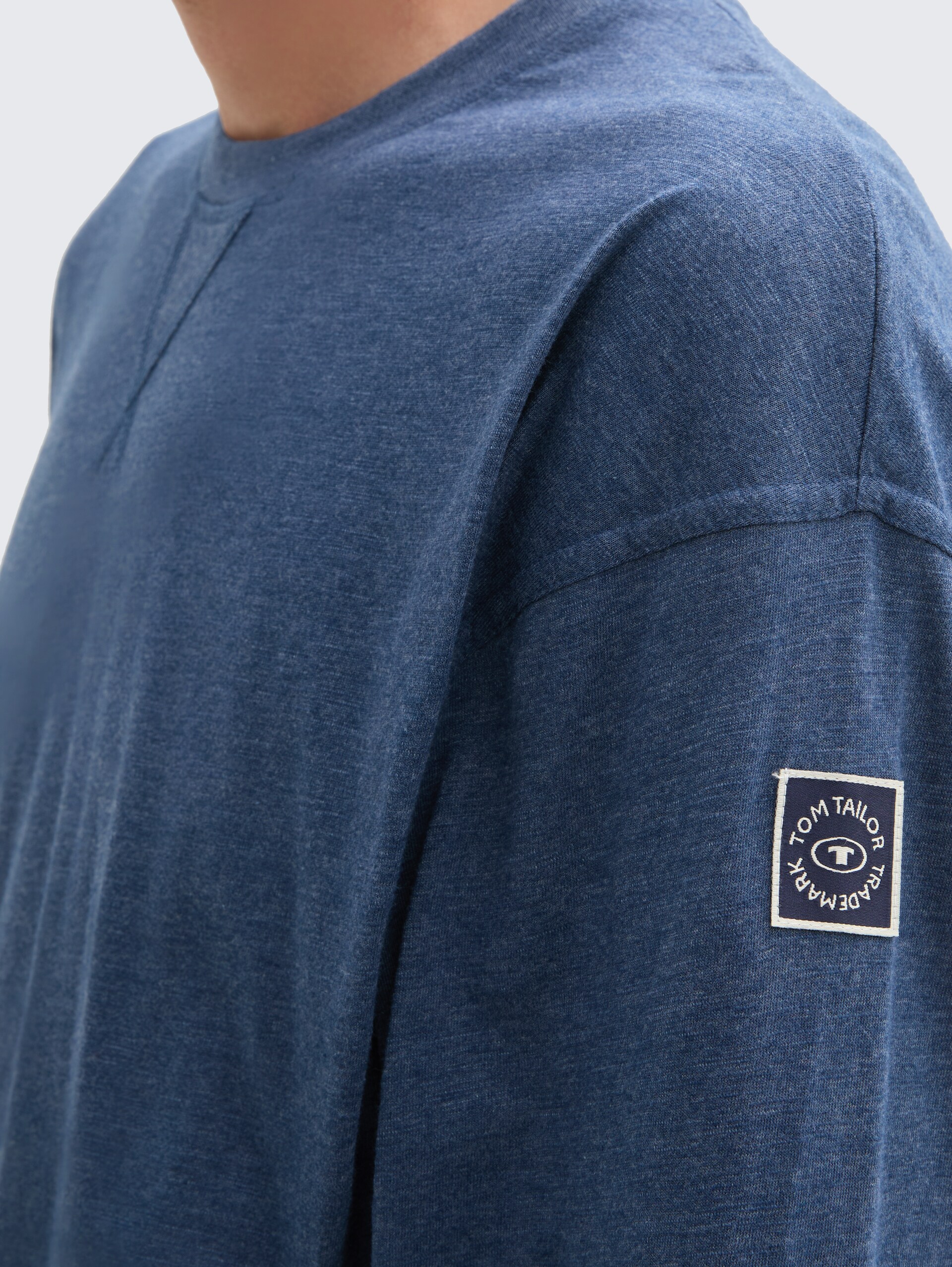 Pyjama Langarmshirt in Melange-Optik - blue-dark-solid - Detail-Model-Ansicht