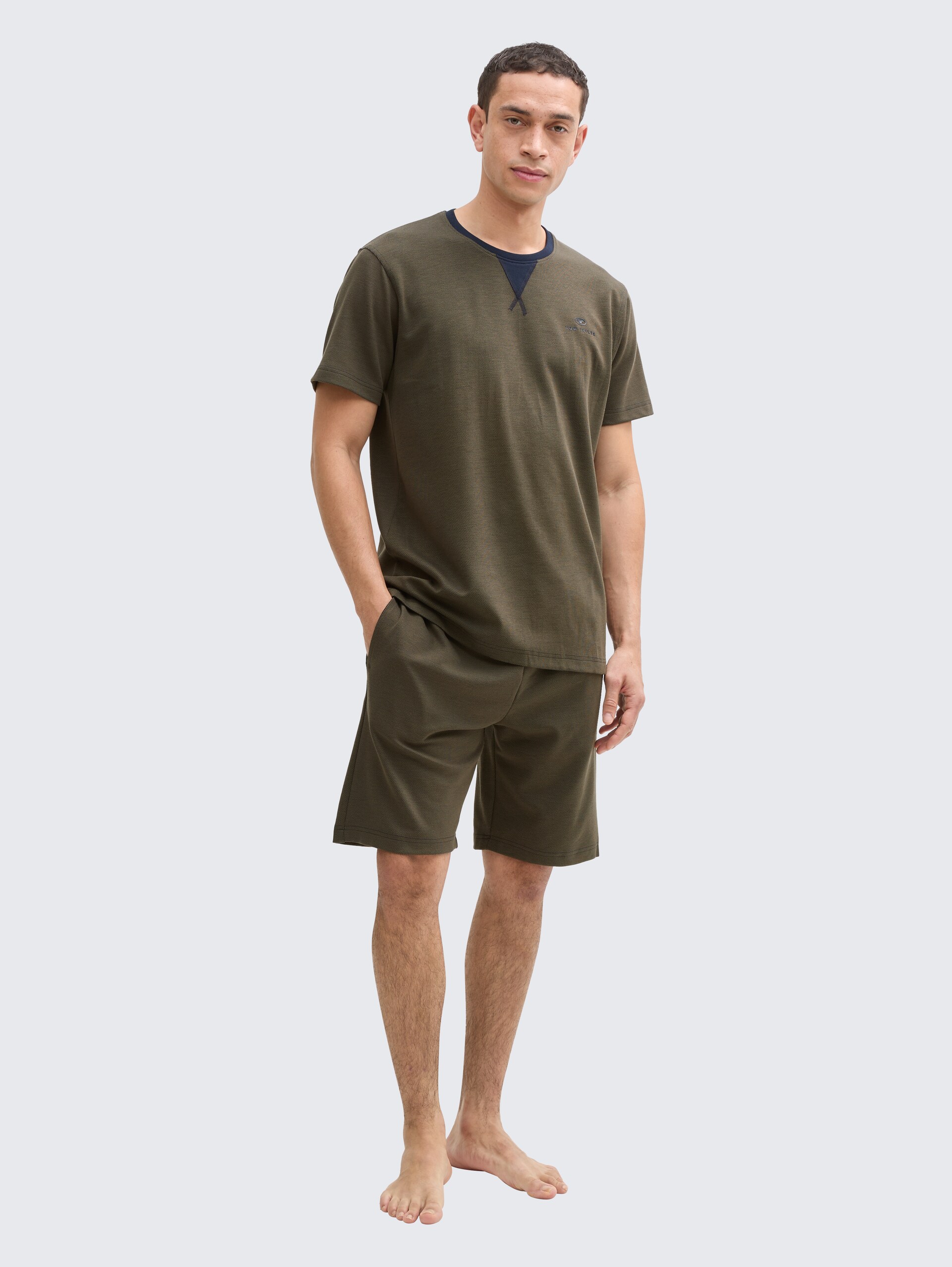 Pyjama-Set mit Logo-Print und Kordelzug - green-dark-multicolor