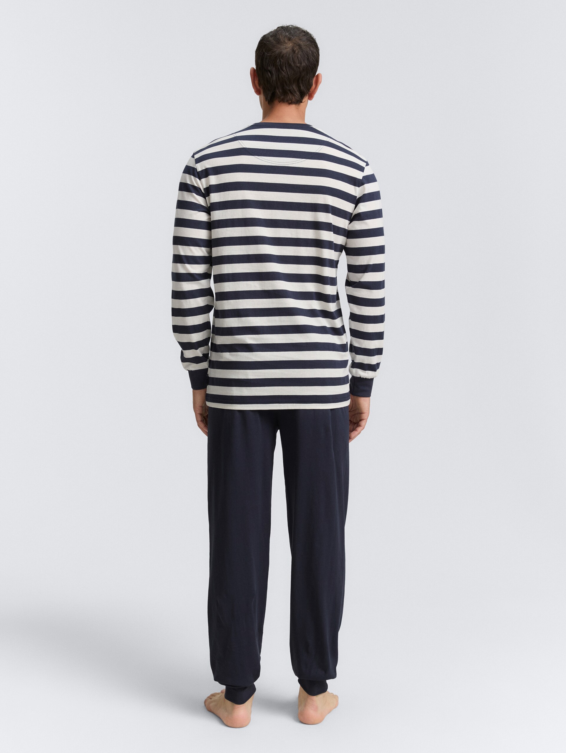 Pyjamaset met gestreept patroon - blue stripes - Neklijn model-achteraanzicht