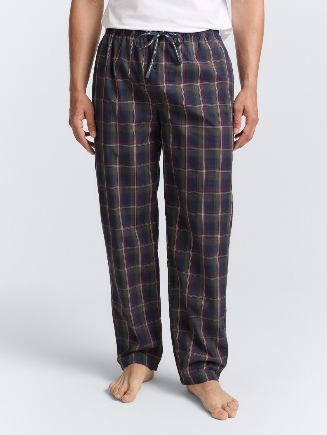 Pyjama-Hose mit Karomuster - blue-dark-check - Model-Vorderansicht