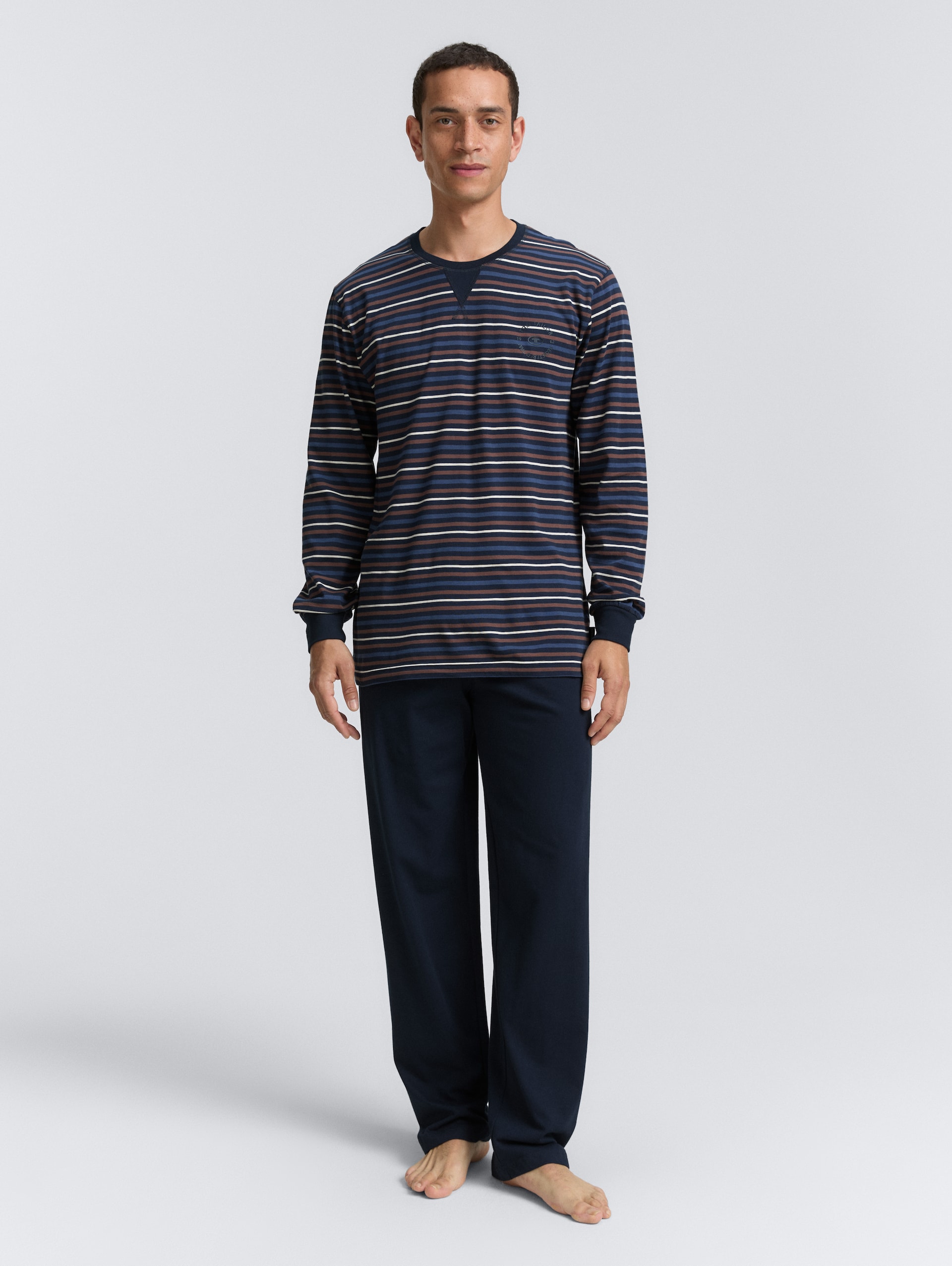 Pyjamaset met gestreept patroon - brown-dark-ringlet - Model vooraanzicht
