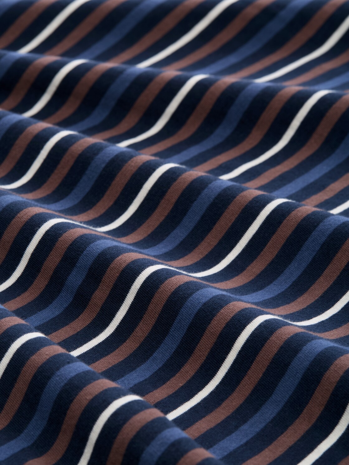 Pyjama-Set mit Streifenmuster - brown-dark-ringlet - Material-Ansicht