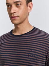 Pyjamaset met streepjesmotief - brown-dark-ringlet - Detailaanzicht model