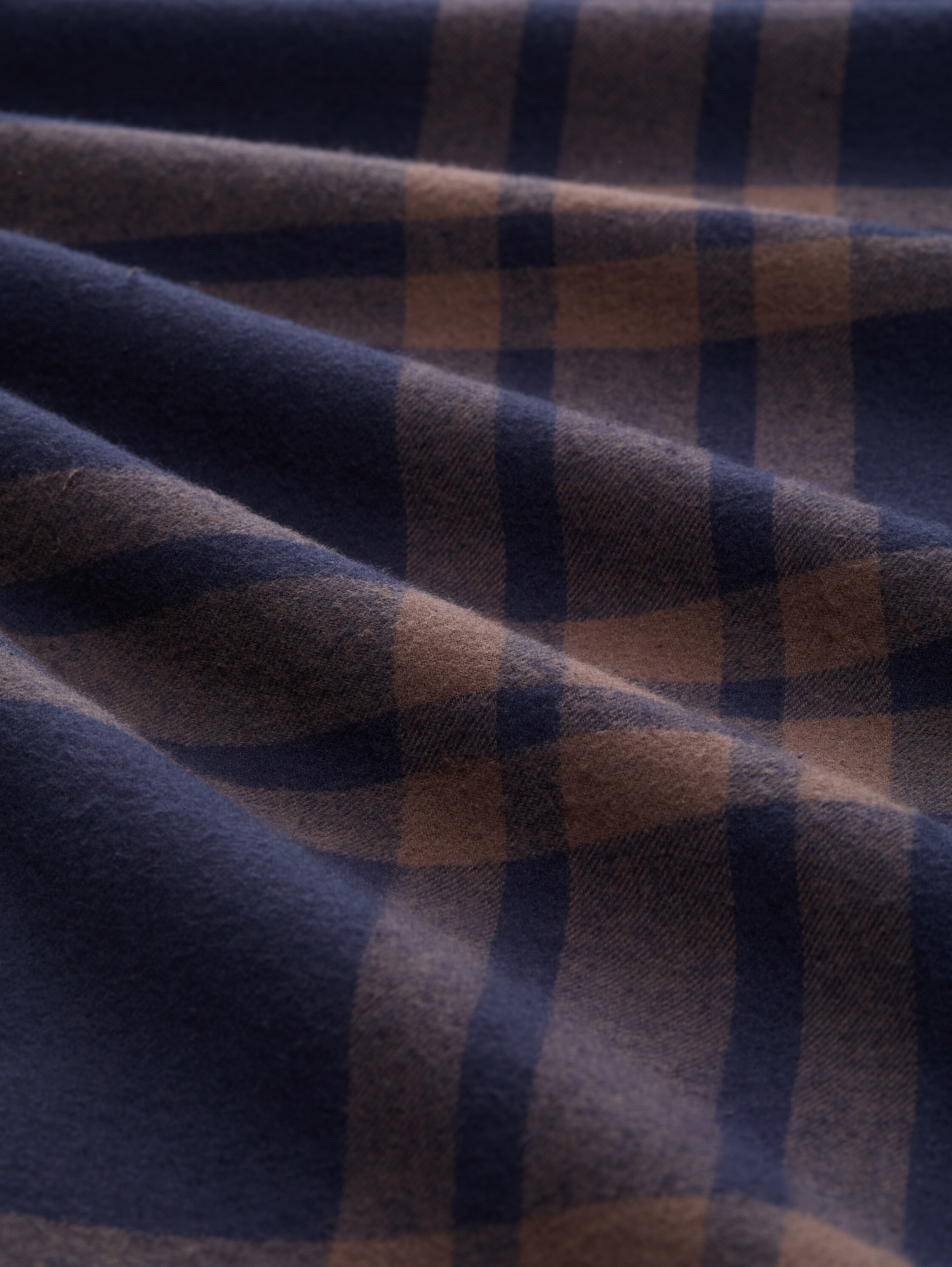 Pyjama set with checked pattern - braun-dunkel-Karo - Material view