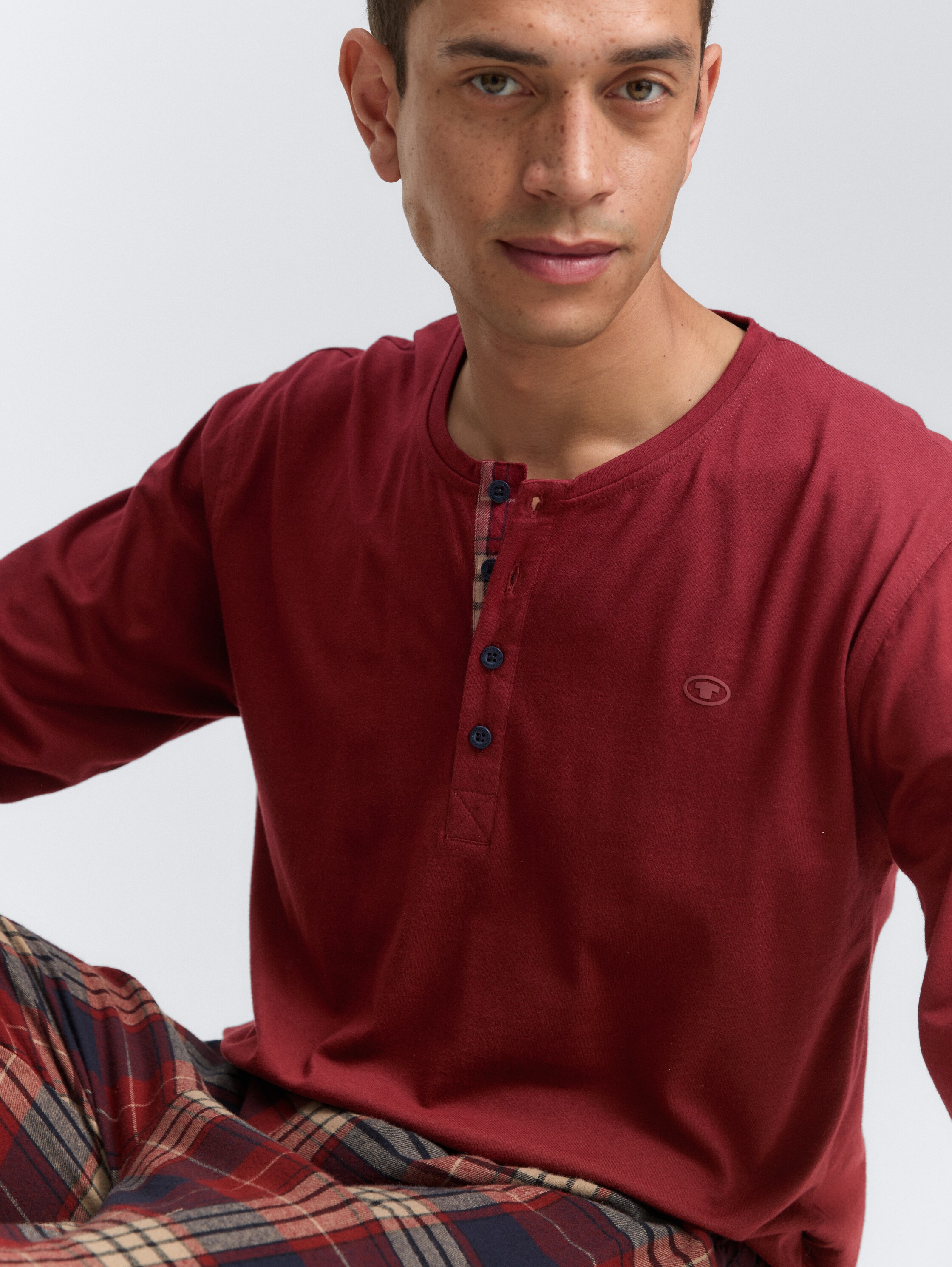 Pyjama set with checked pattern - red-medium-check