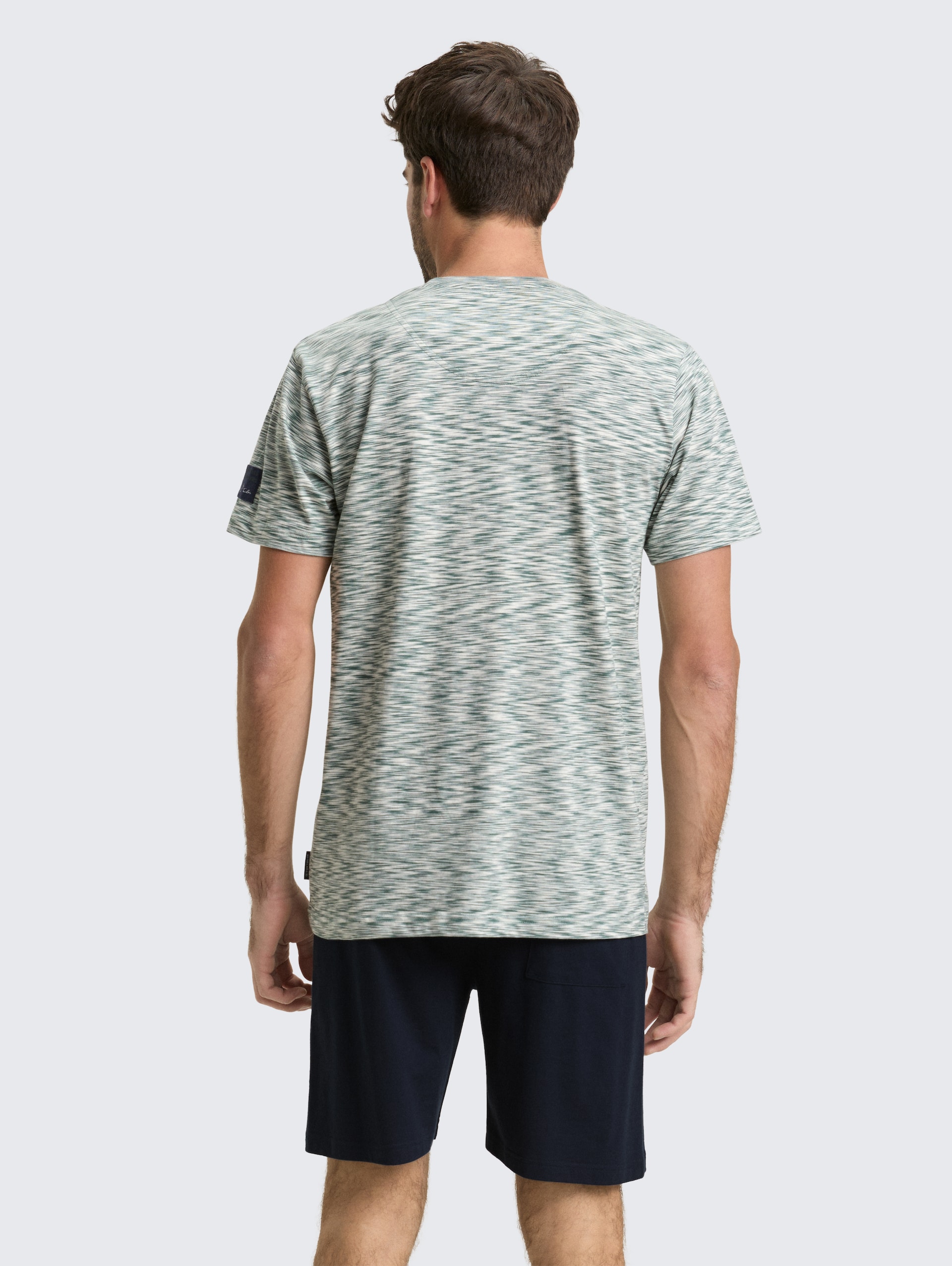 Pyjama-Set mit Muster - green-medium-multi - Auschnitt Model-Rückansicht