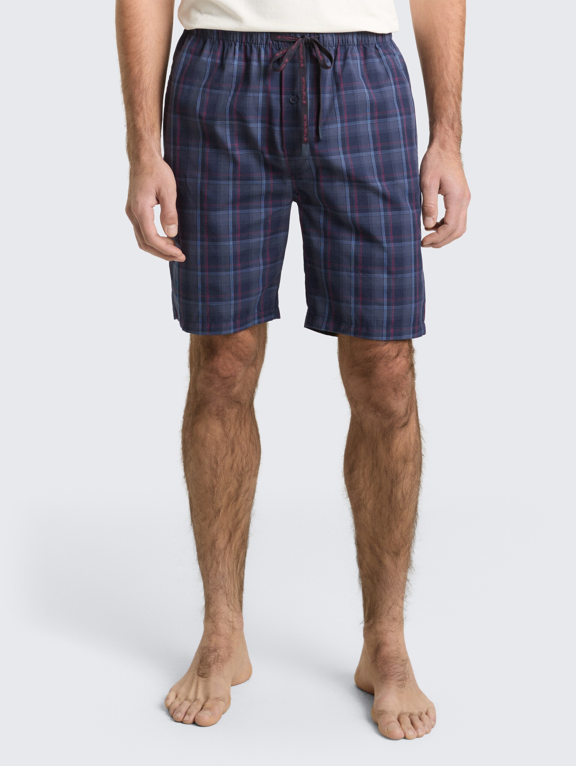 Boxer shorts with checked pattern - blue-dark-check - Neckline model front view