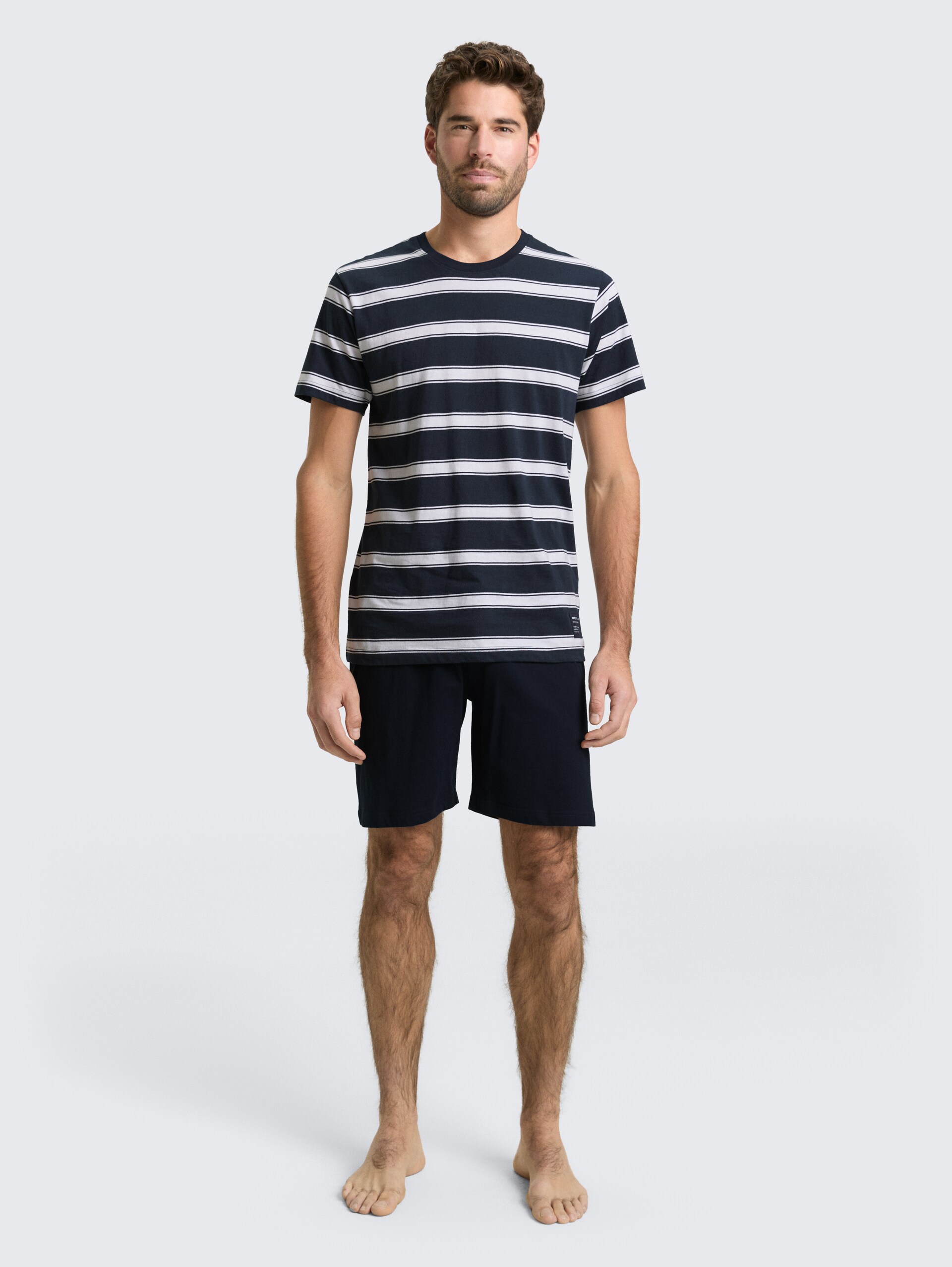 Pyjamaset met gestreept patroon - blue stripe - Model vooraanzicht