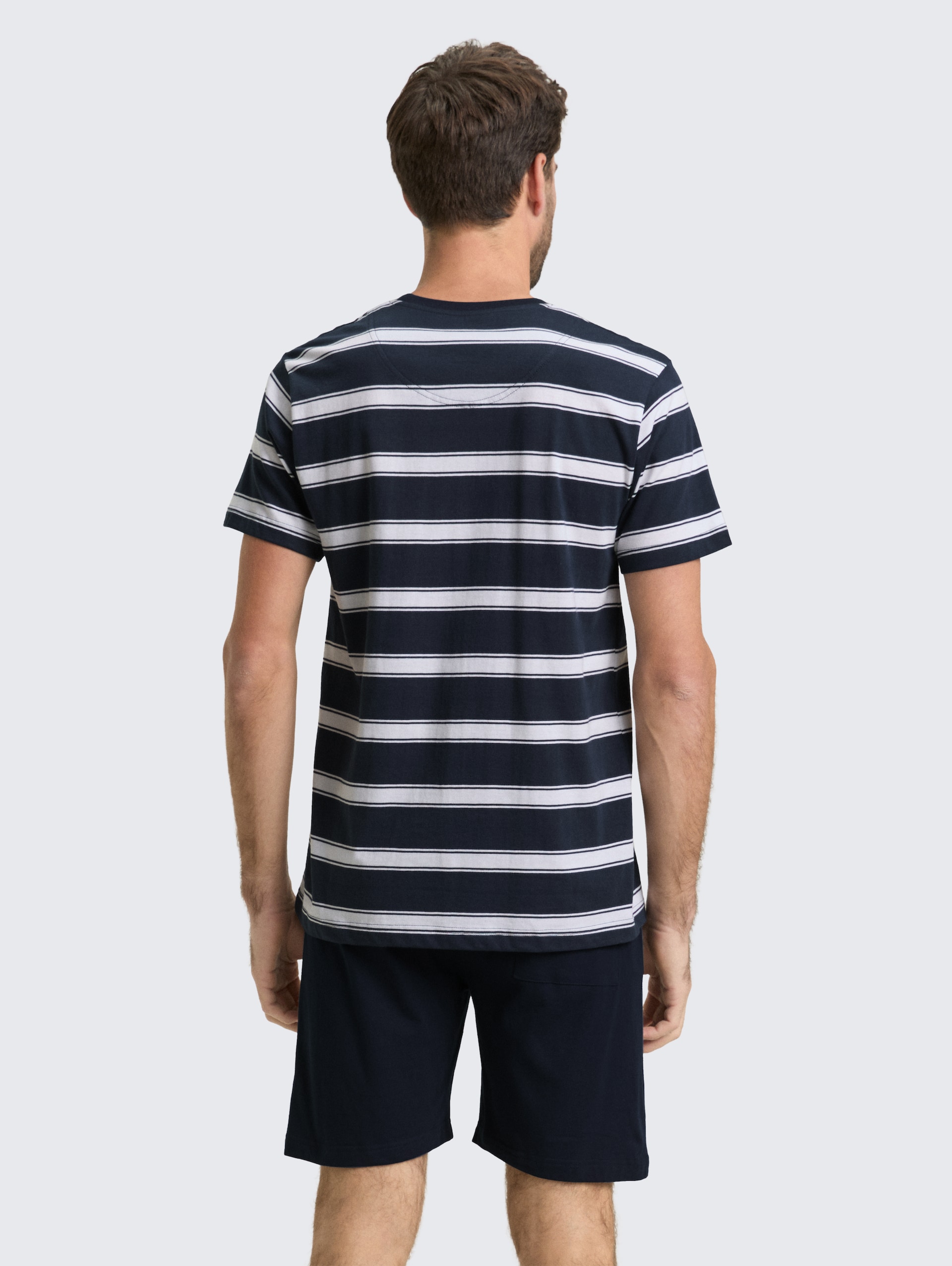 Pyjamaset met gestreept patroon - blue stripe - Neklijn model-achteraanzicht