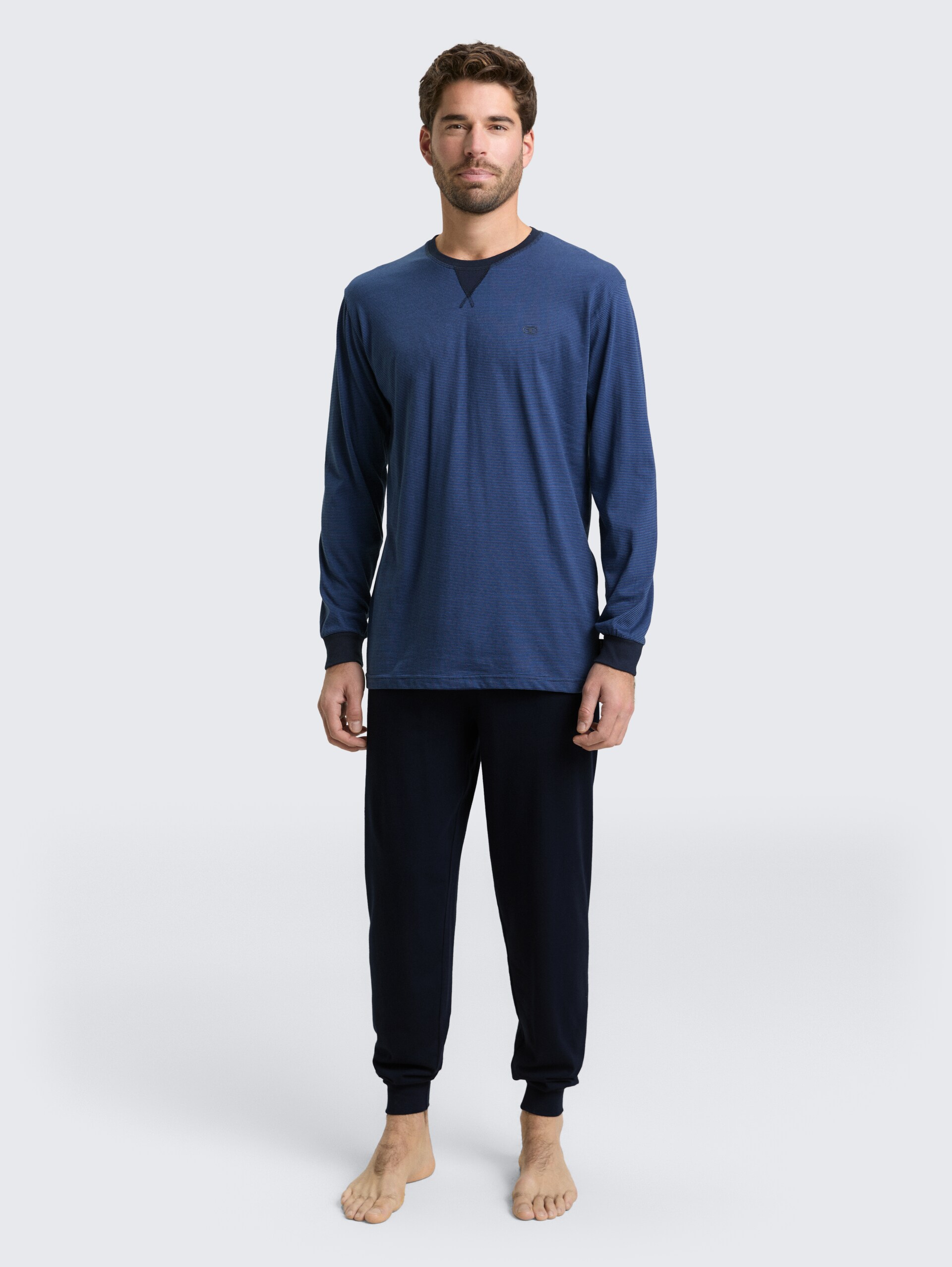 Pyjamaset met gestreept patroon - blue stripe - Model vooraanzicht
